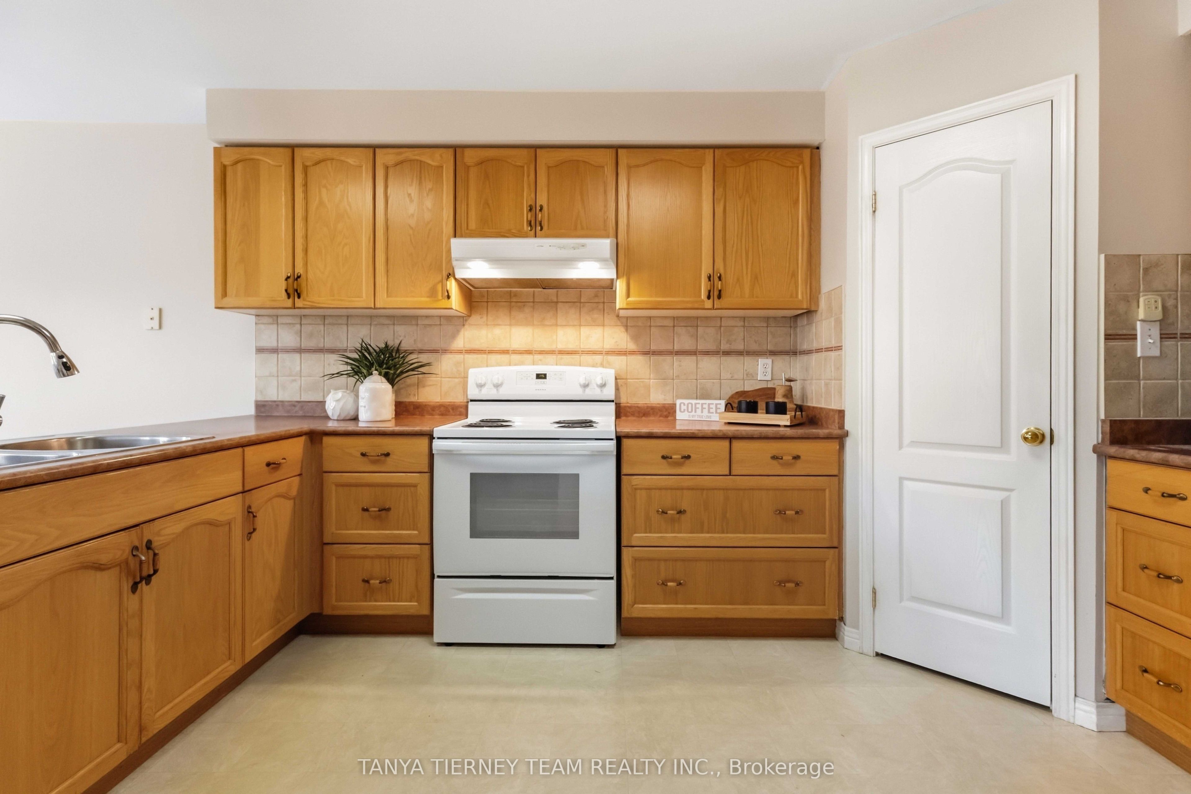 5 Padfield Drive Property Photo 19