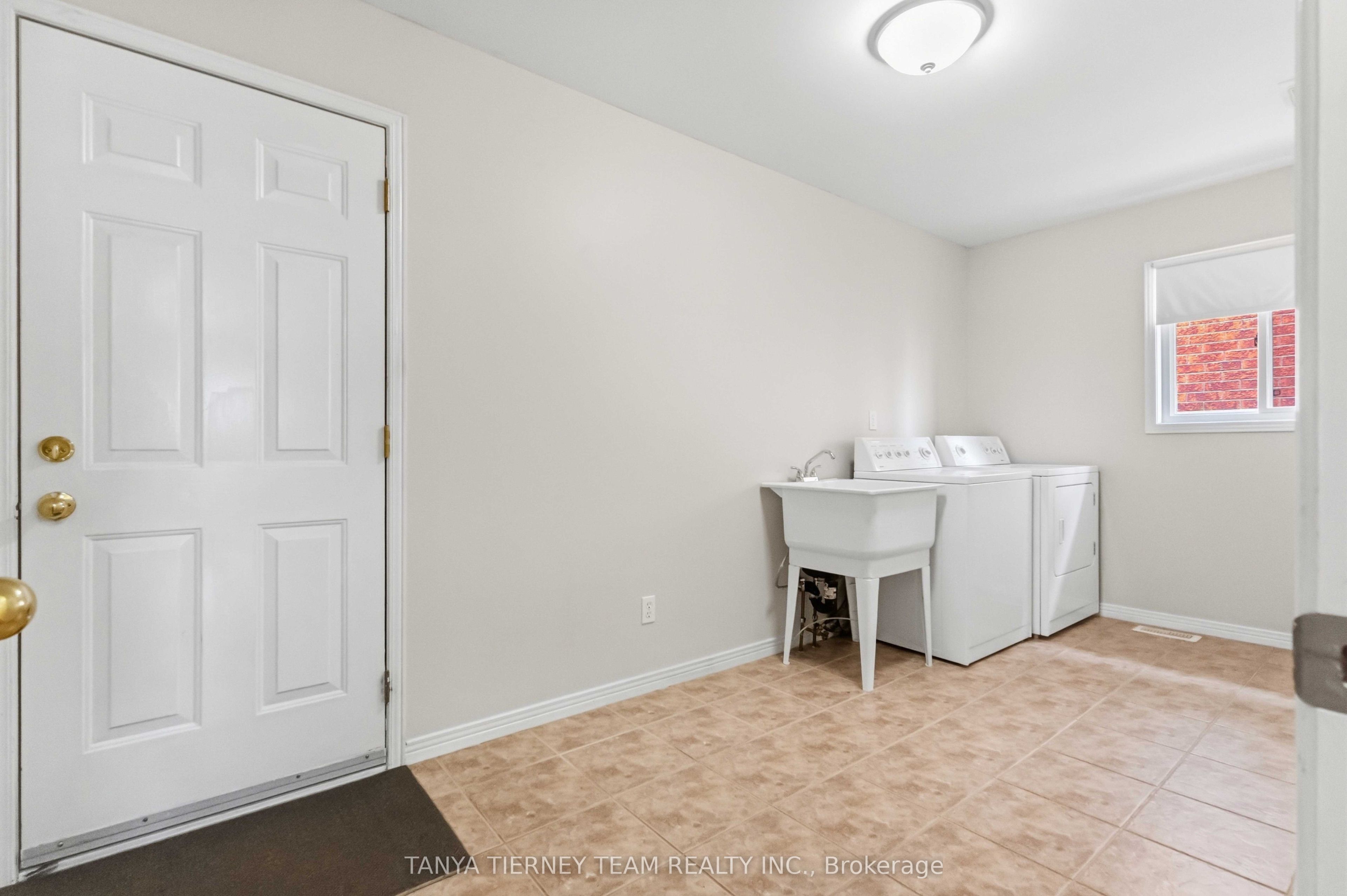 5 Padfield Drive Property Photo 25