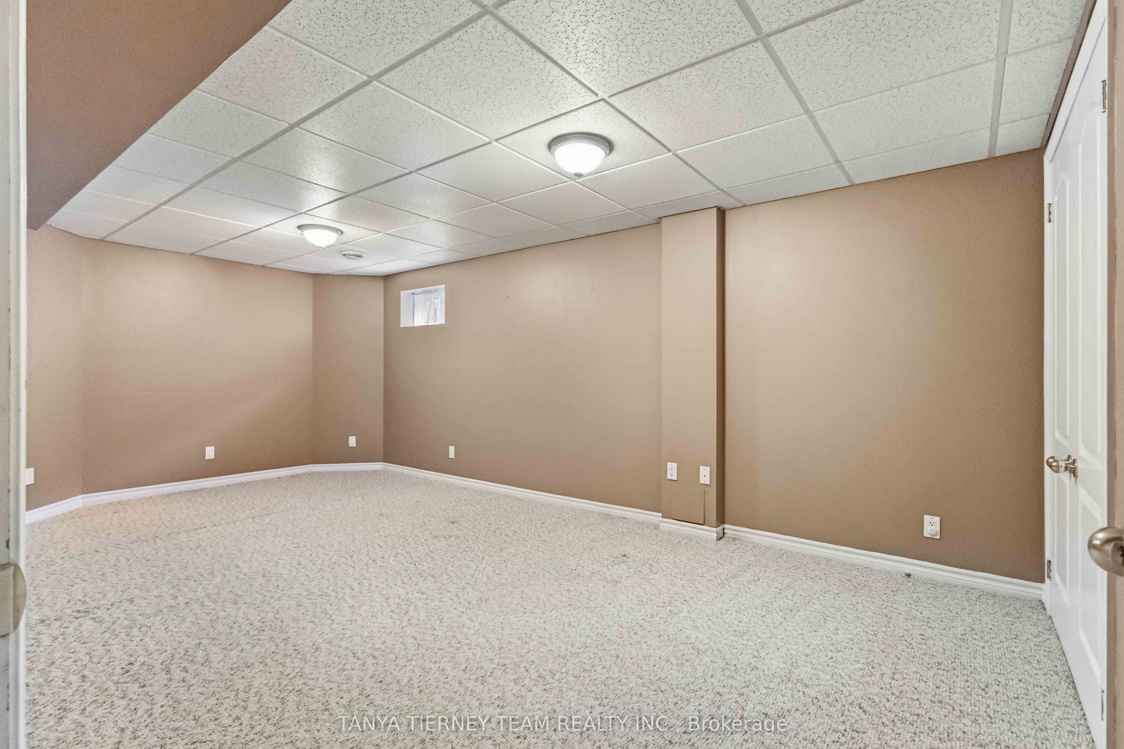 5 Padfield Drive Property Photo 35