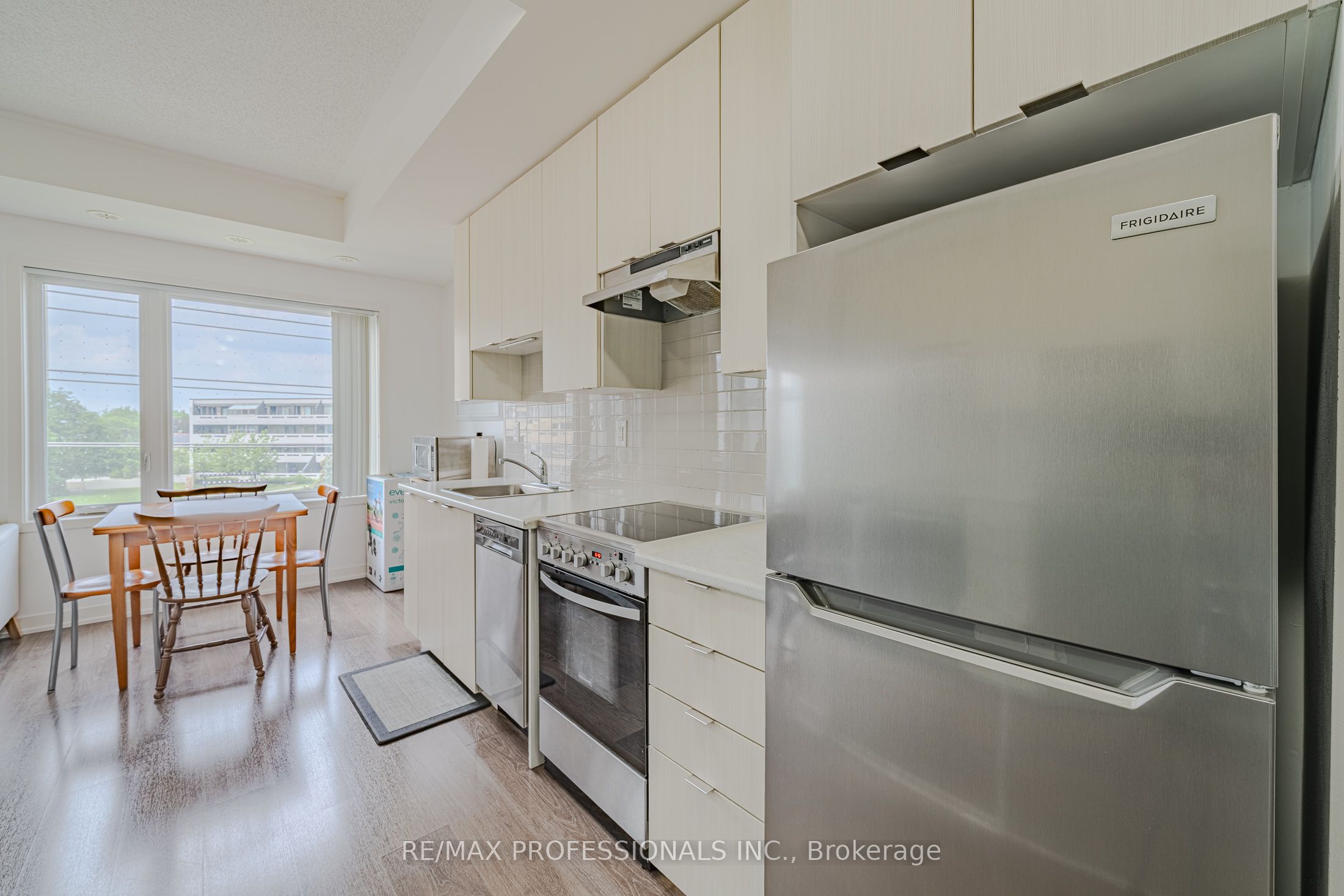 5155 Sheppard East Avenue 401 Property Photo 6