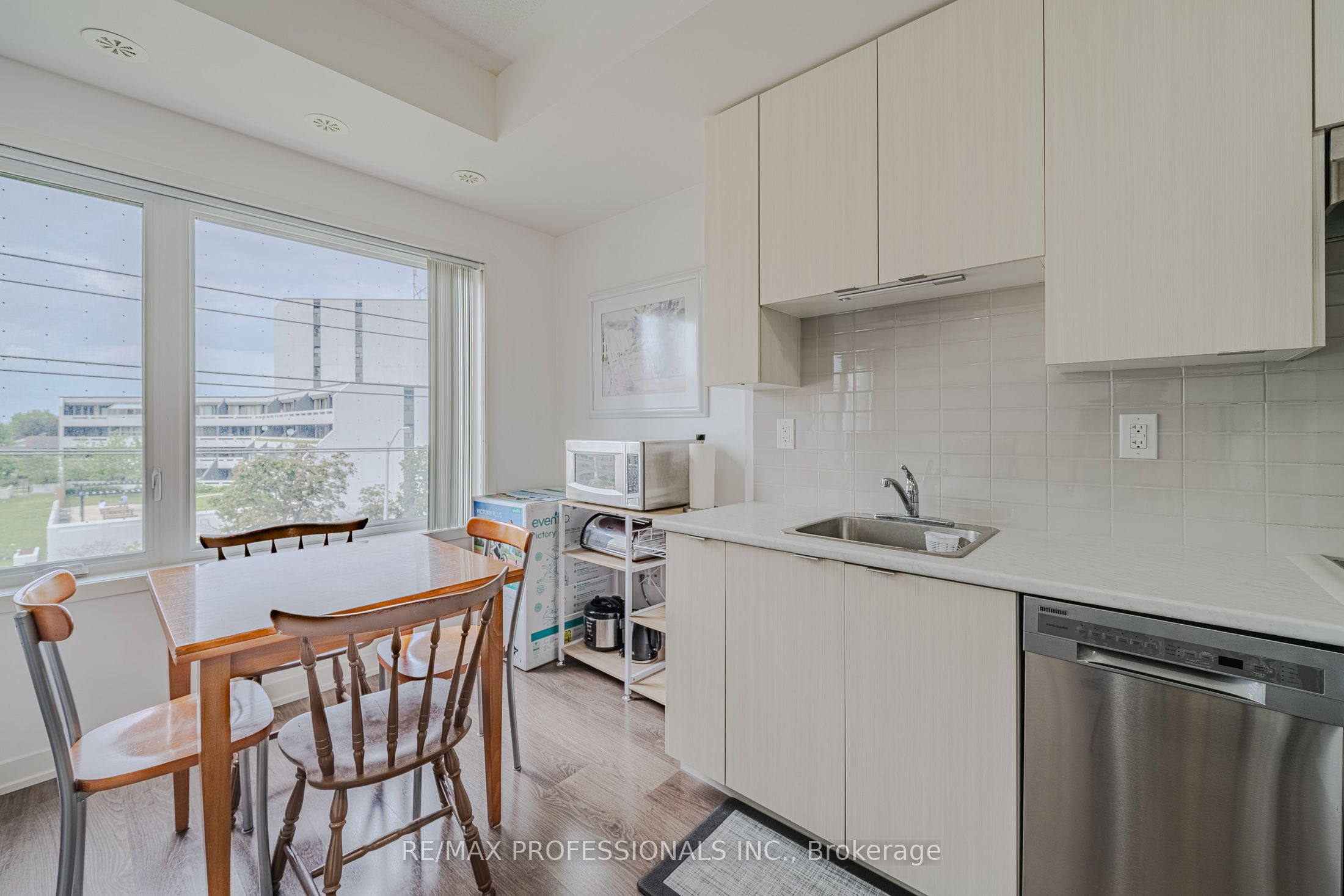 5155 Sheppard East Avenue 401 Property Photo 7
