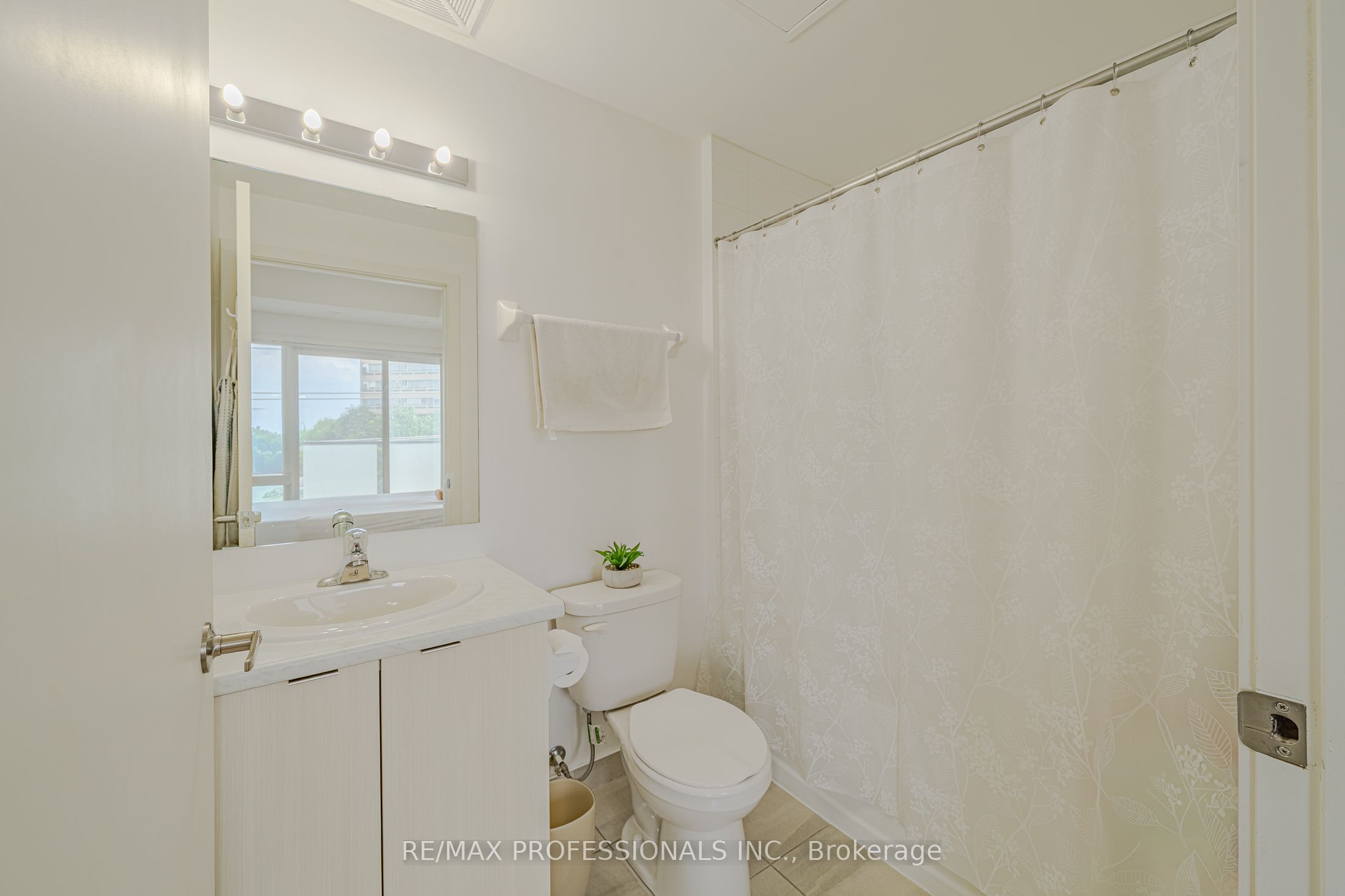 5155 Sheppard East Avenue 401 Property Photo 10