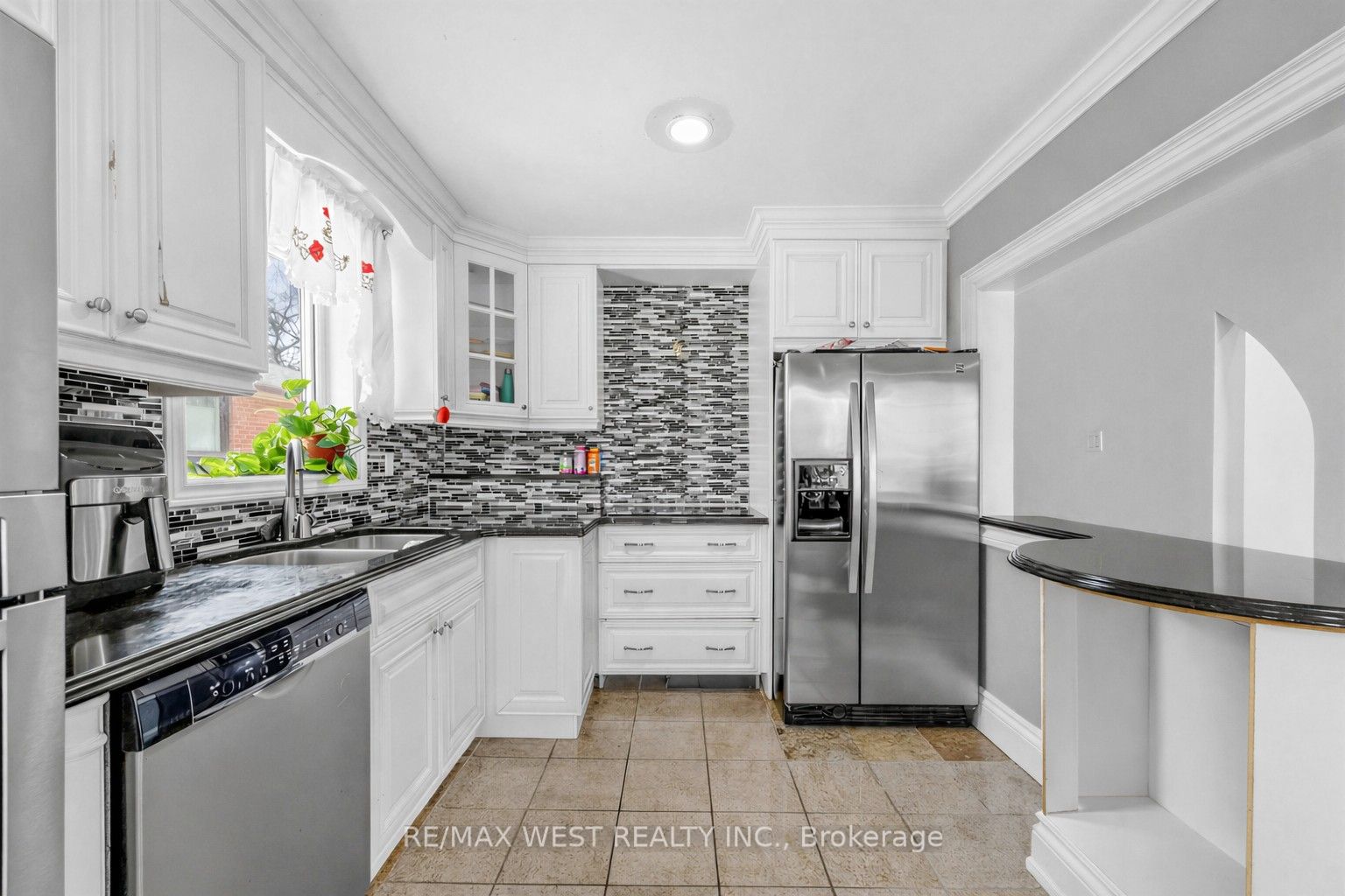 578 Bellamy Road N Property Photo 6