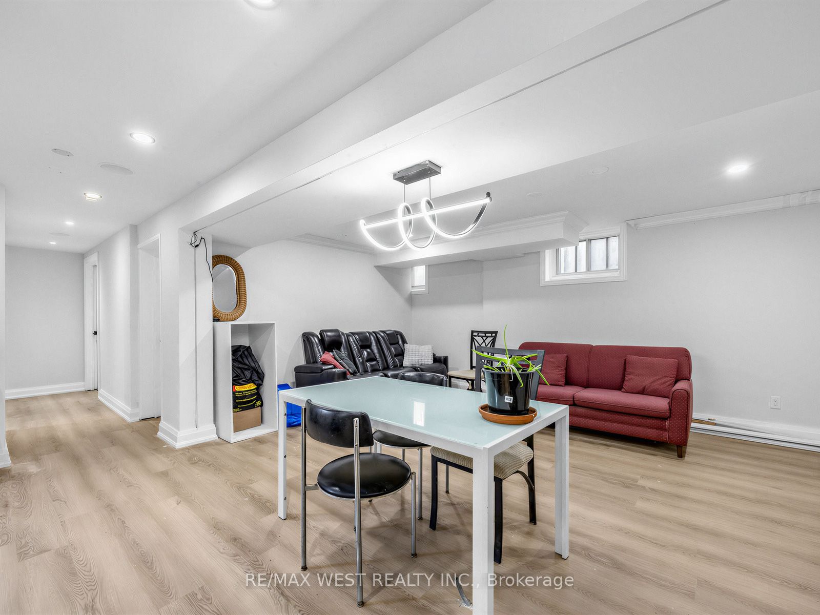 578 Bellamy Road N Property Photo 16