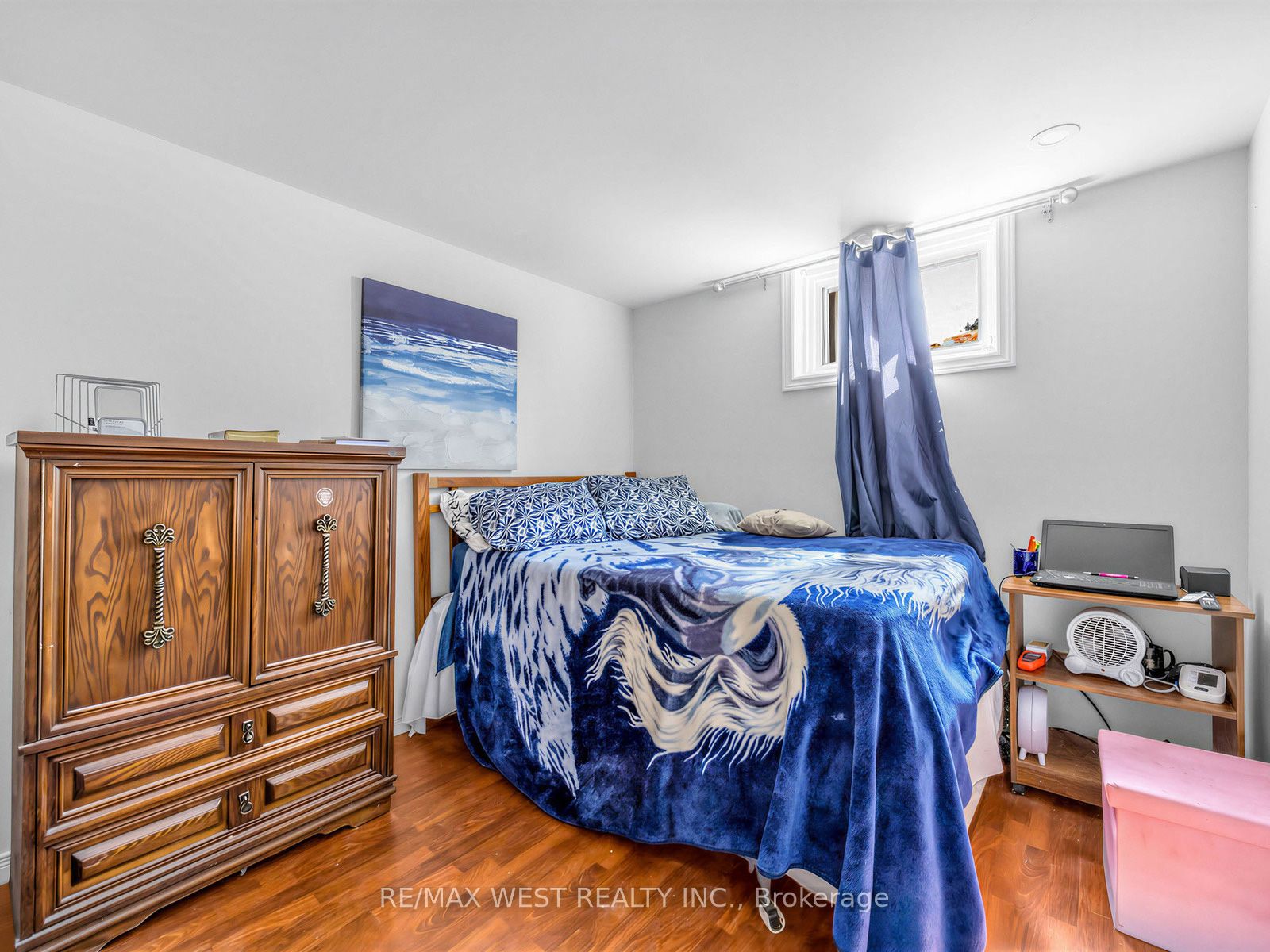 578 Bellamy Road N Property Photo 18