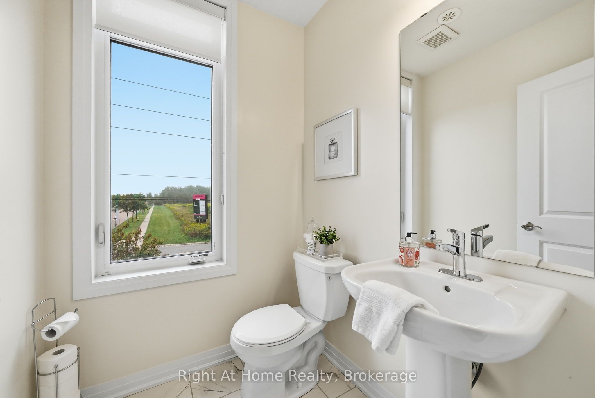 52 Emmas Way Property Photo 15