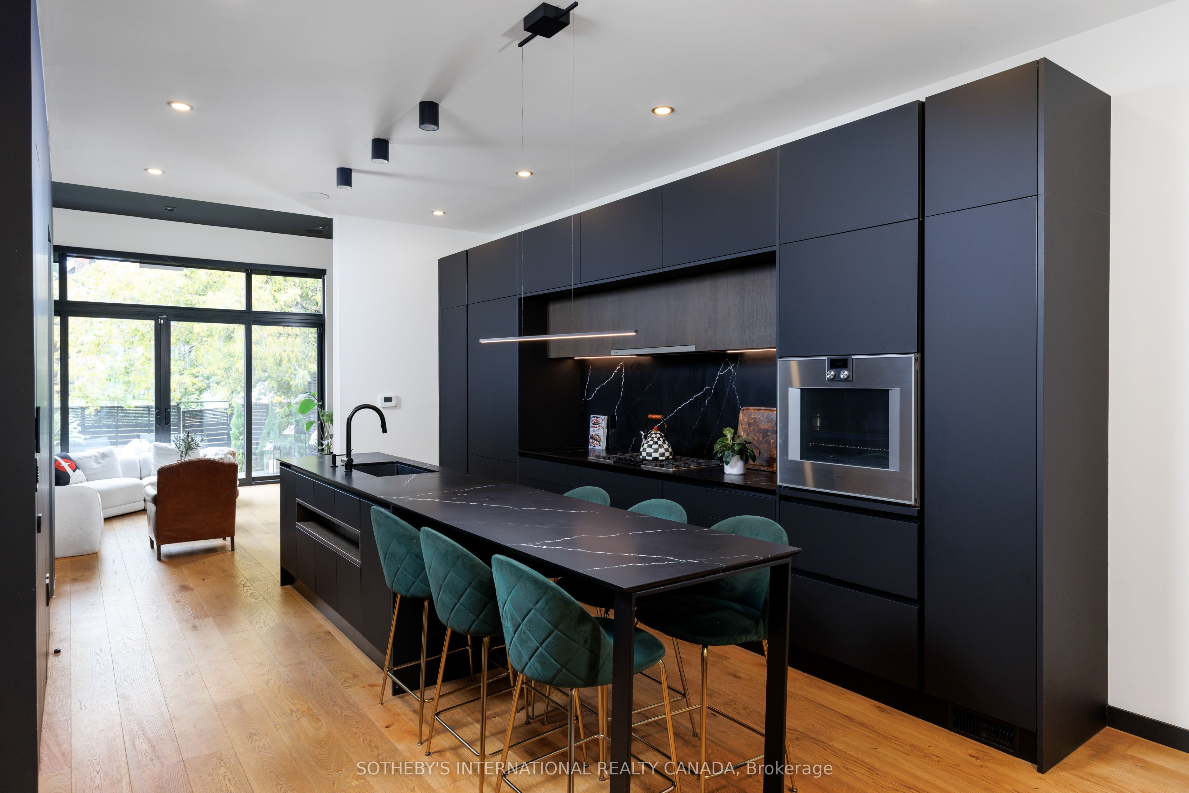 34 Hastings Avenue Property Photo 10