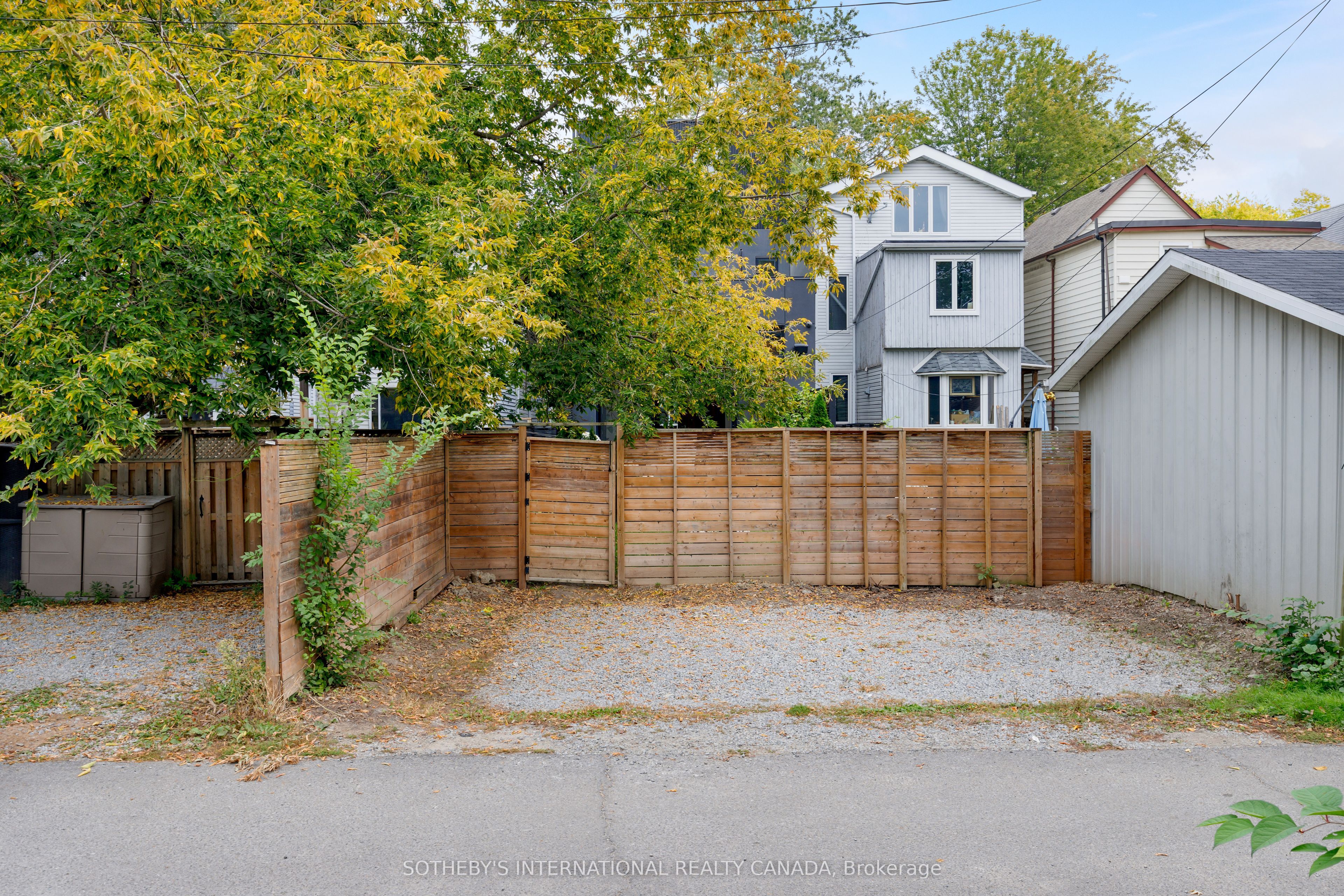 34 Hastings Avenue Property Photo 20