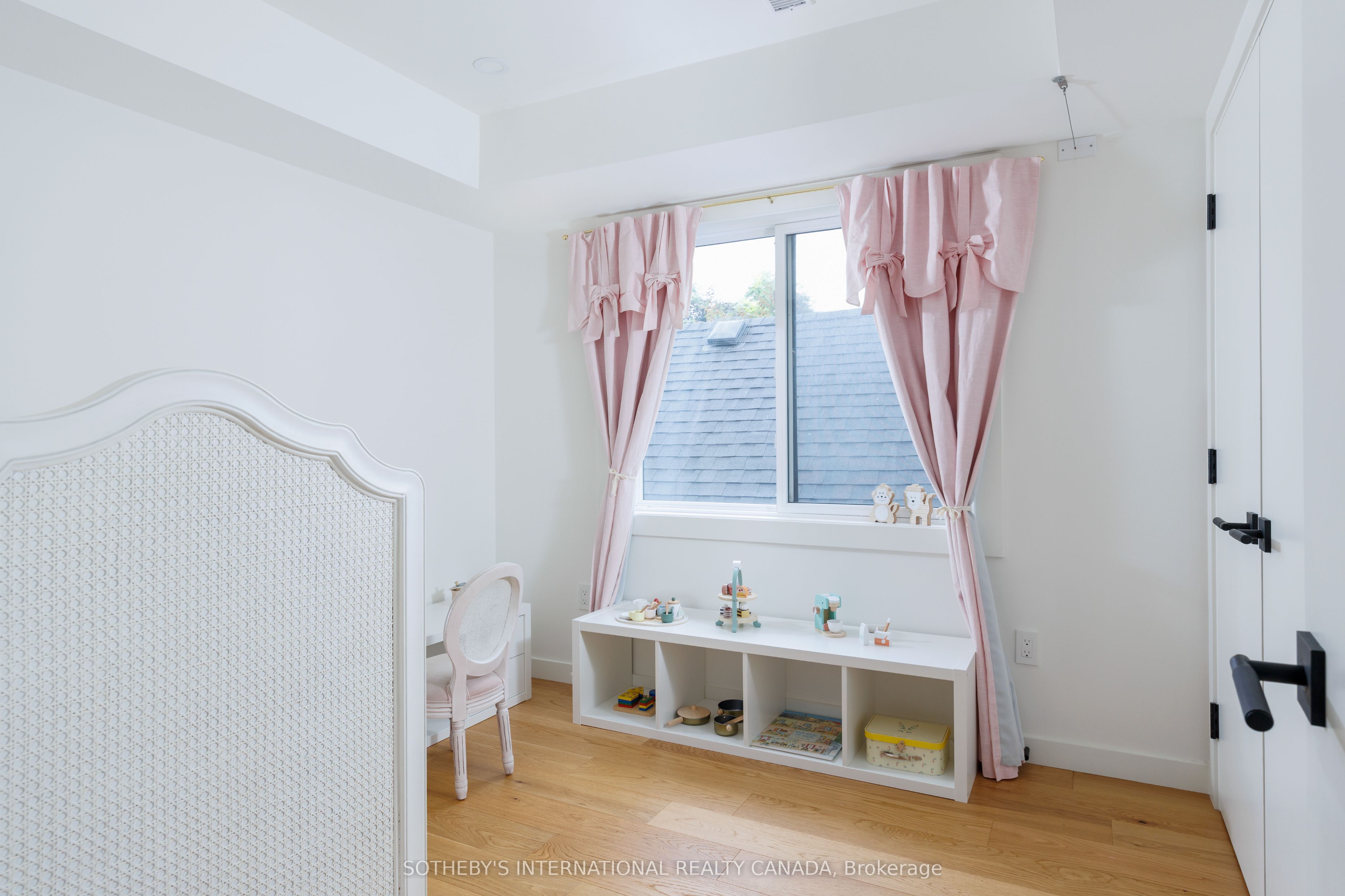 34 Hastings Avenue Property Photo 23