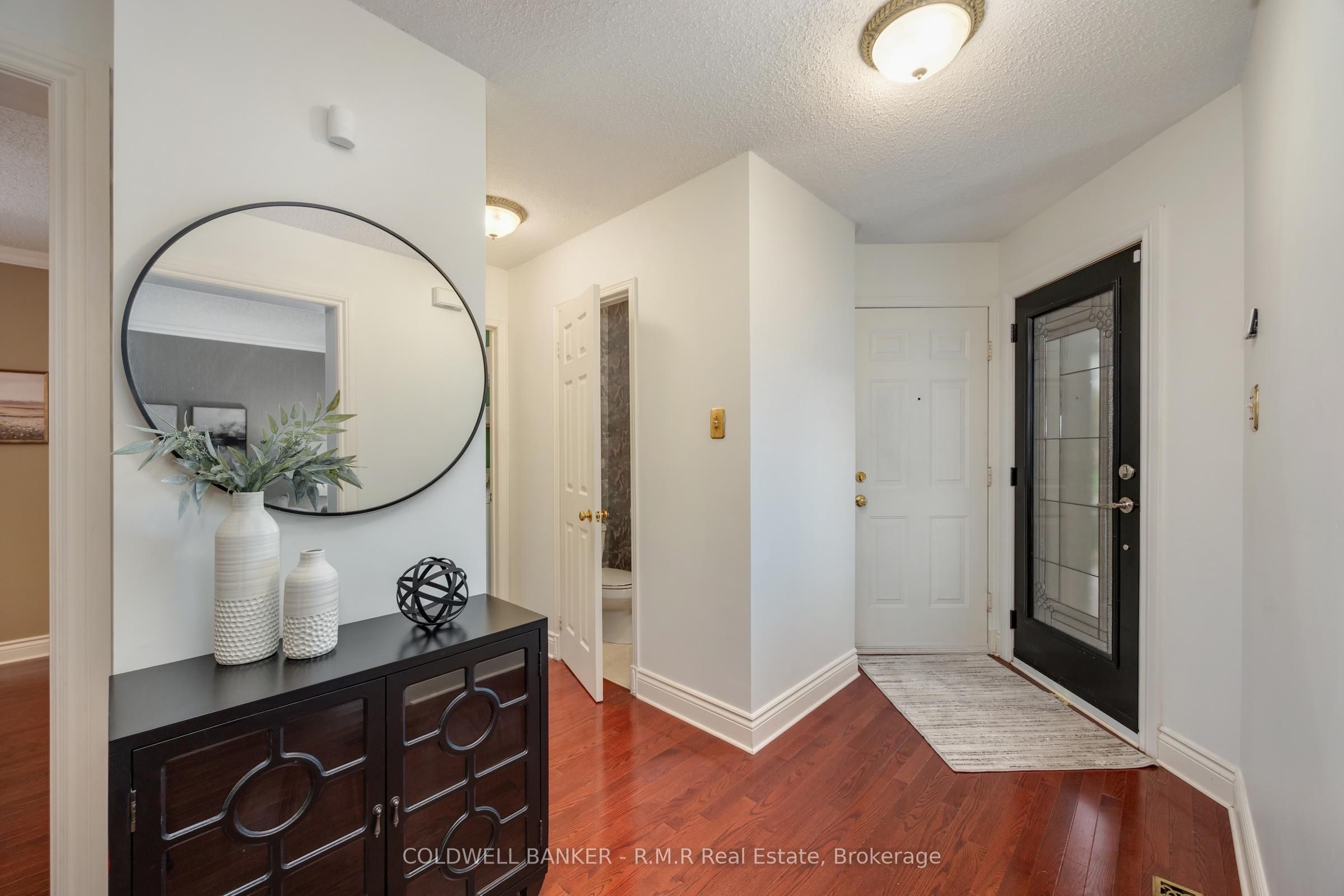 1090 Thimbleberry Circle Property Photo 6