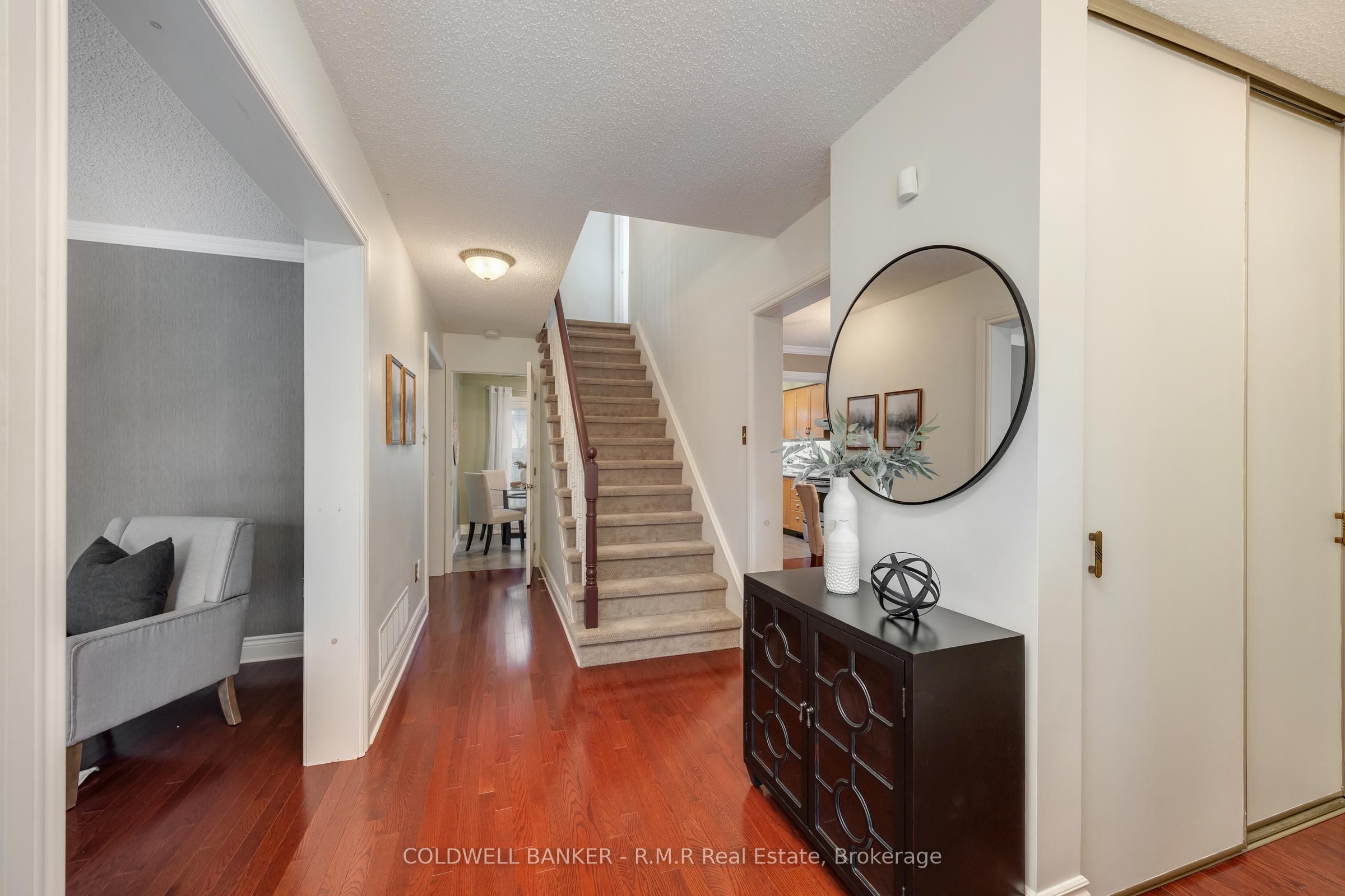1090 Thimbleberry Circle Property Photo 7