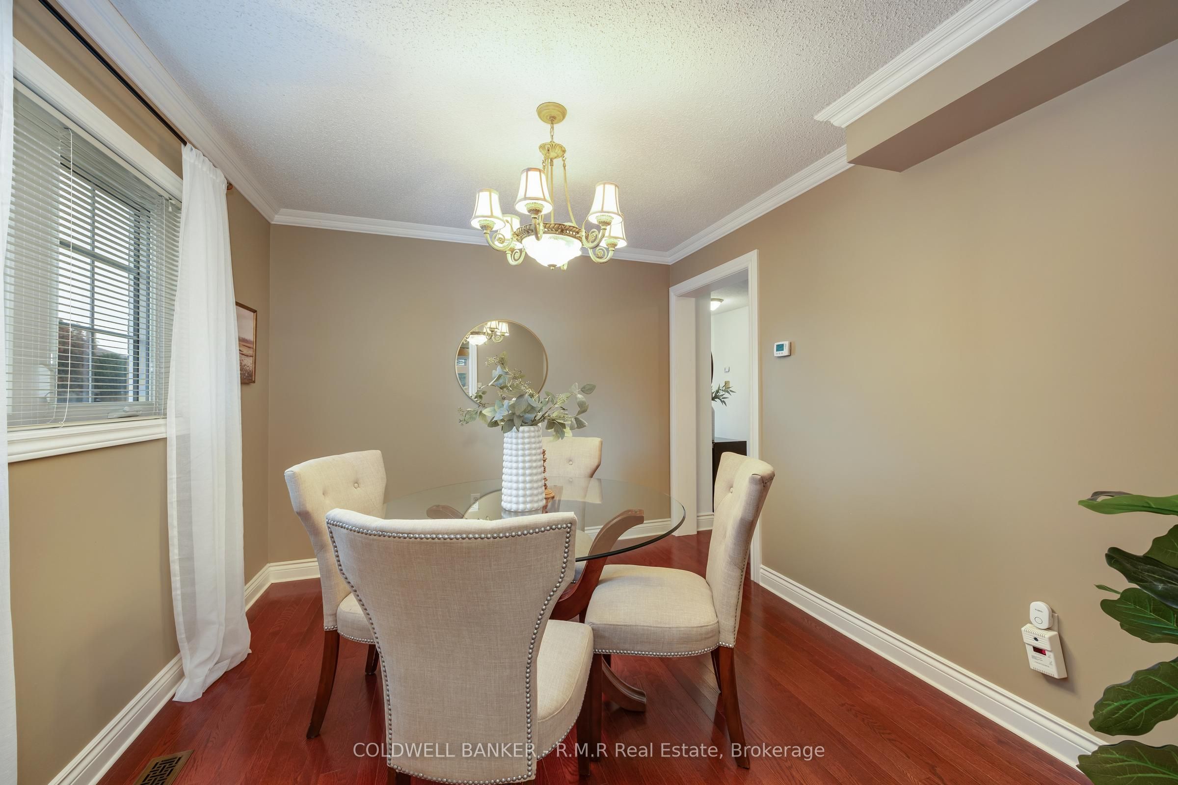1090 Thimbleberry Circle Property Photo 9