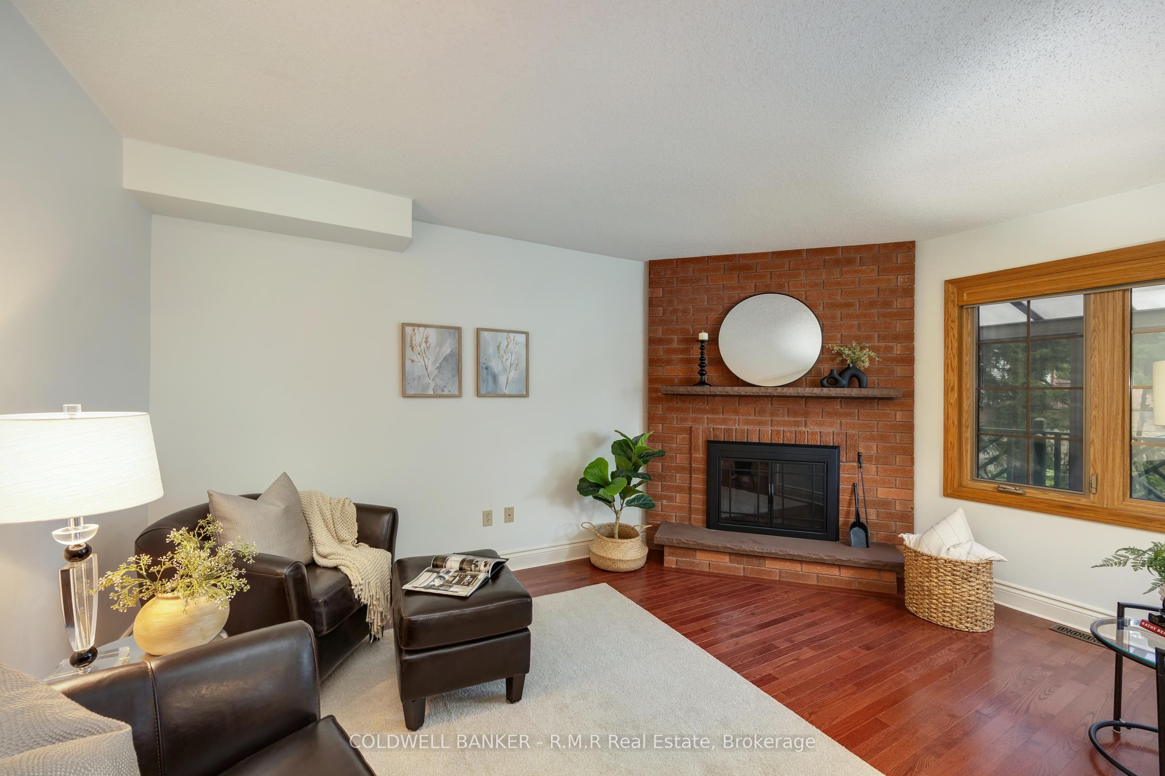 1090 Thimbleberry Circle Property Photo 14