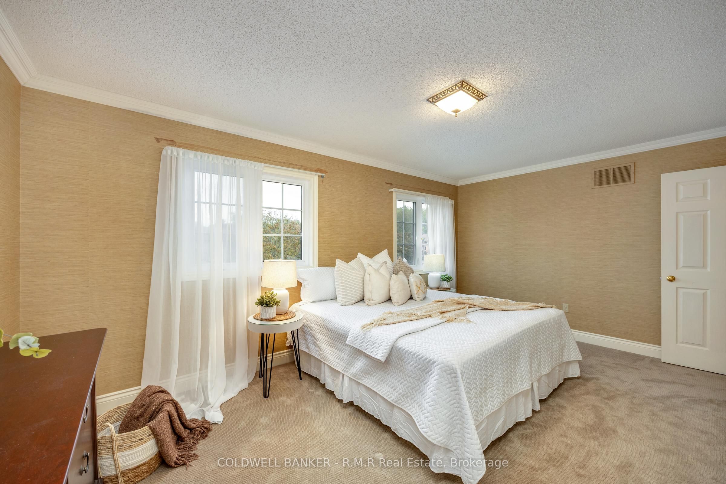 1090 Thimbleberry Circle Property Photo 20