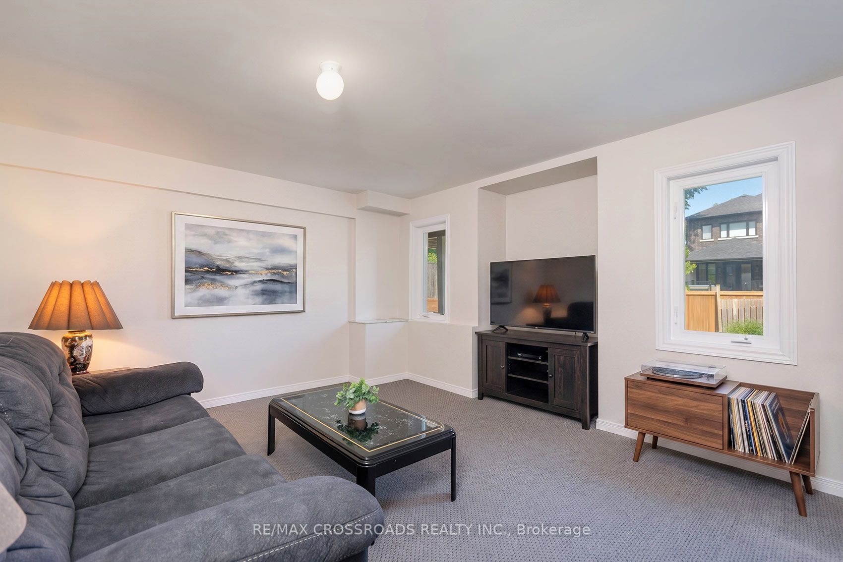 1859 New Street Property Photo 27