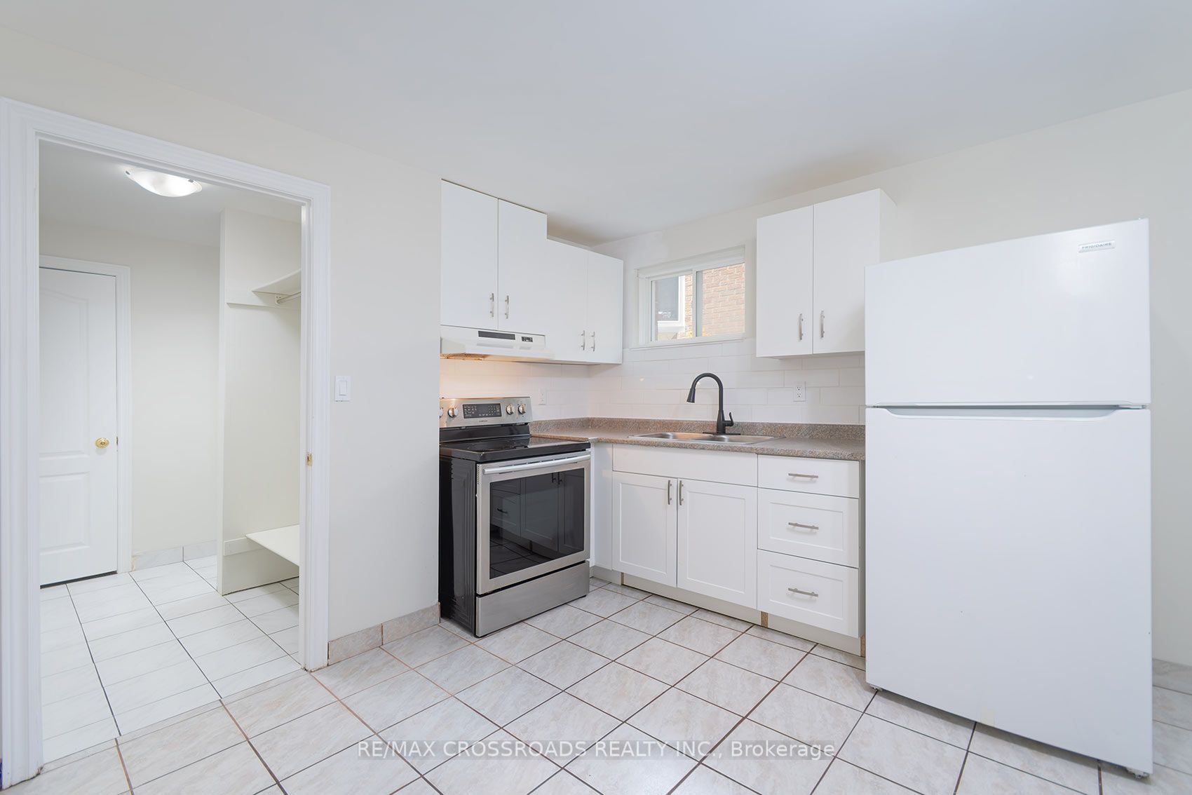 1859 New Street Property Photo 37