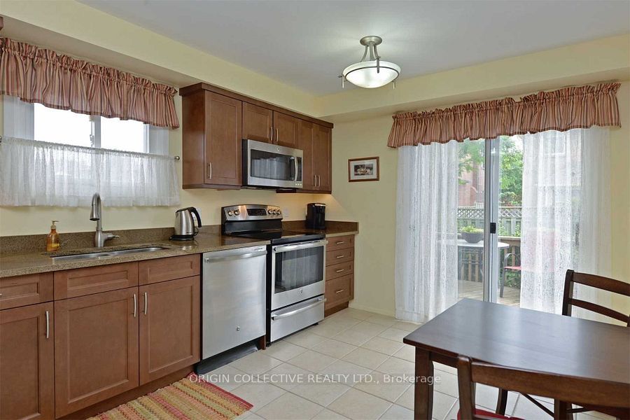 63 Humphrey Drive Property Photo 6