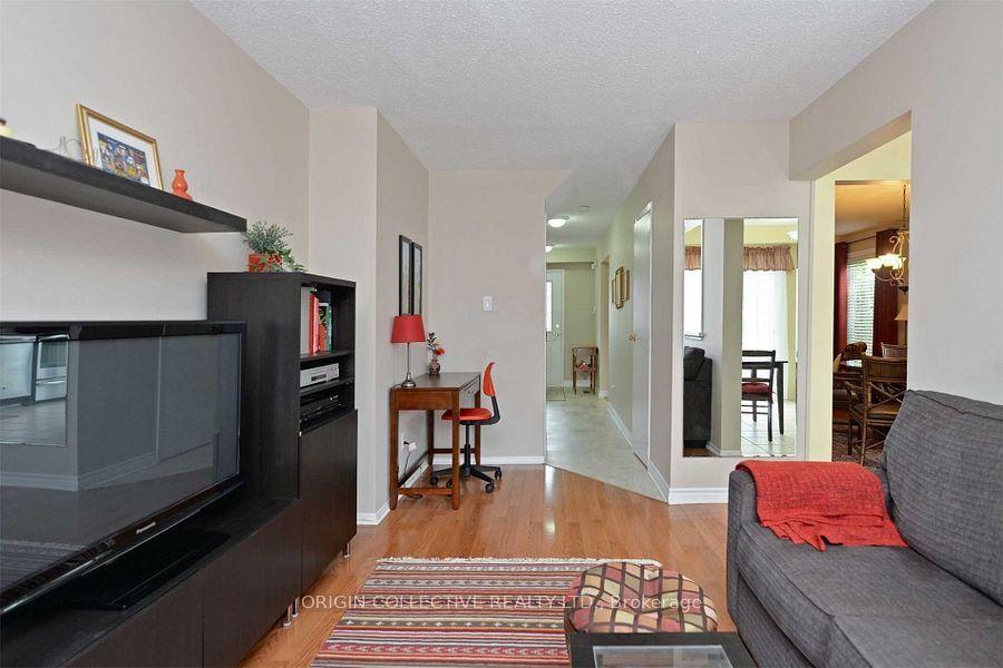 63 Humphrey Drive Property Photo 8