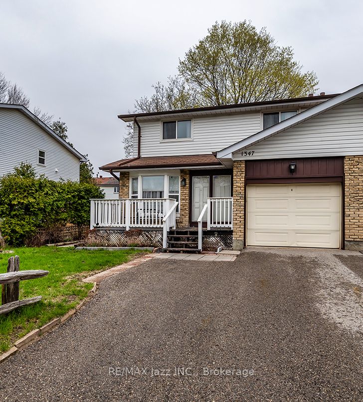 1347 Mary Street N Property Photo 43
