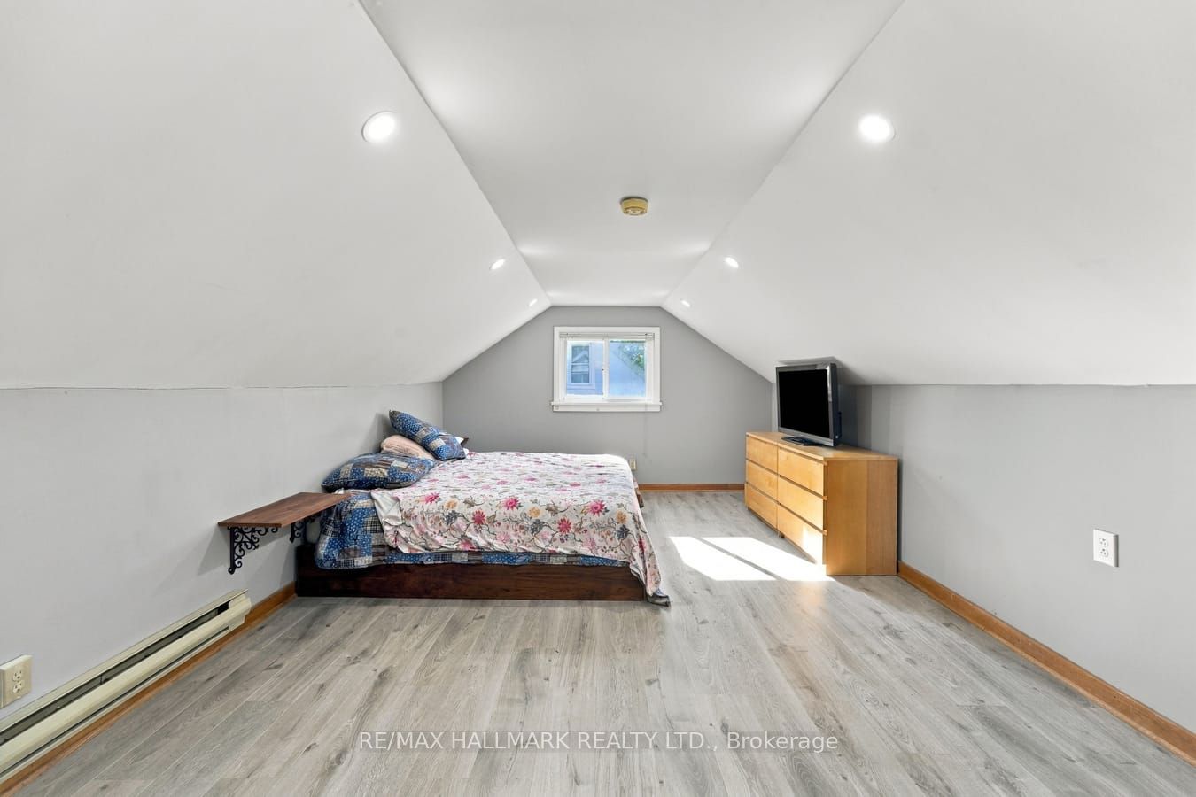 6 Albert Street Property Photo 18
