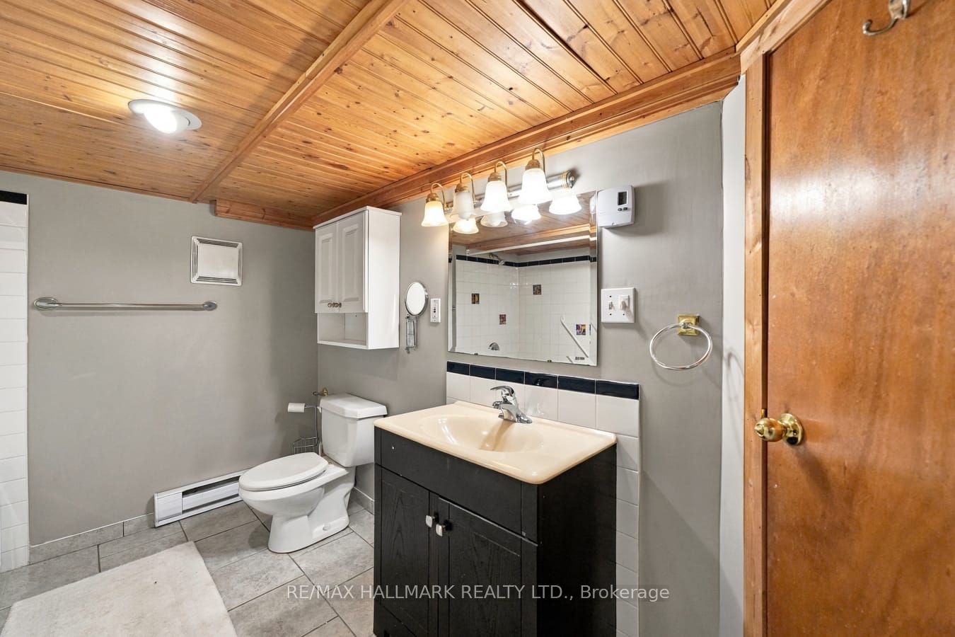 6 Albert Street Property Photo 37