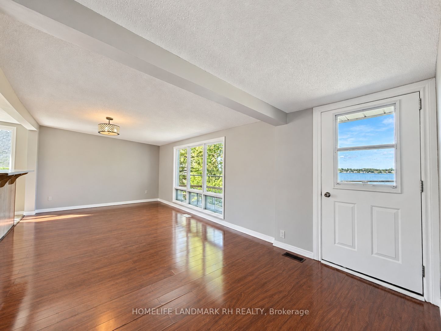 186 Spring Boulevard Property Photo 10