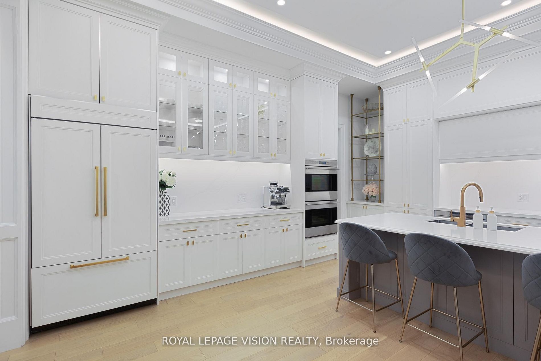 732 West Shore Boulevard Property Photo 15