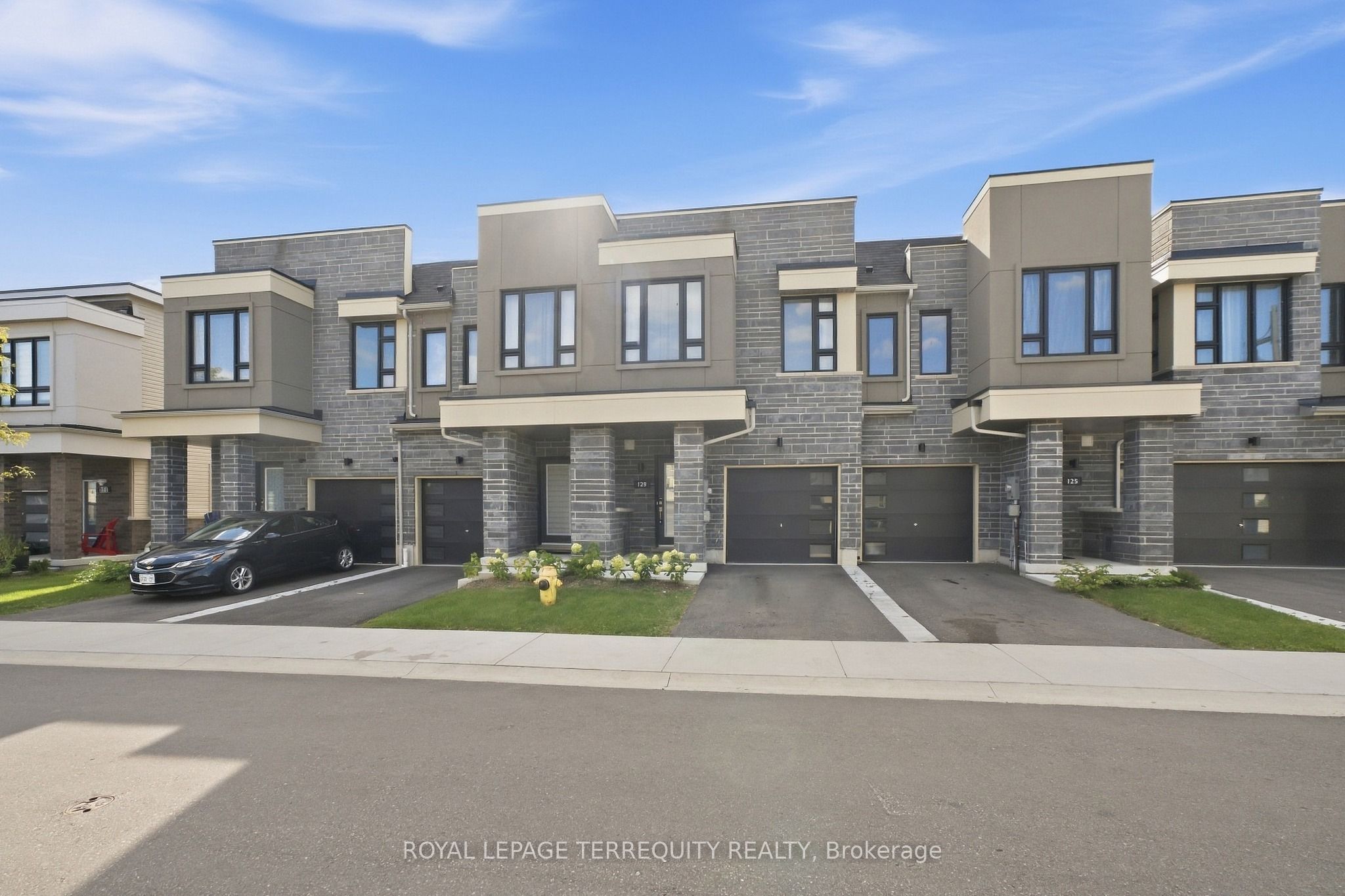 129 Sailors Landing Property Photo 1
