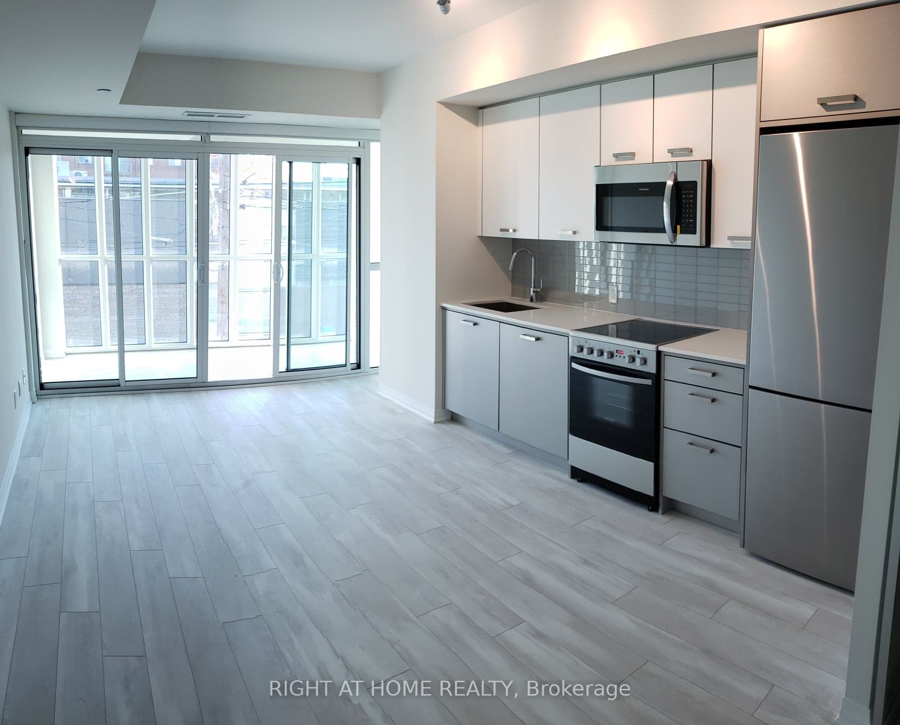 1630 Queen Street E 211 Property Photo 1
