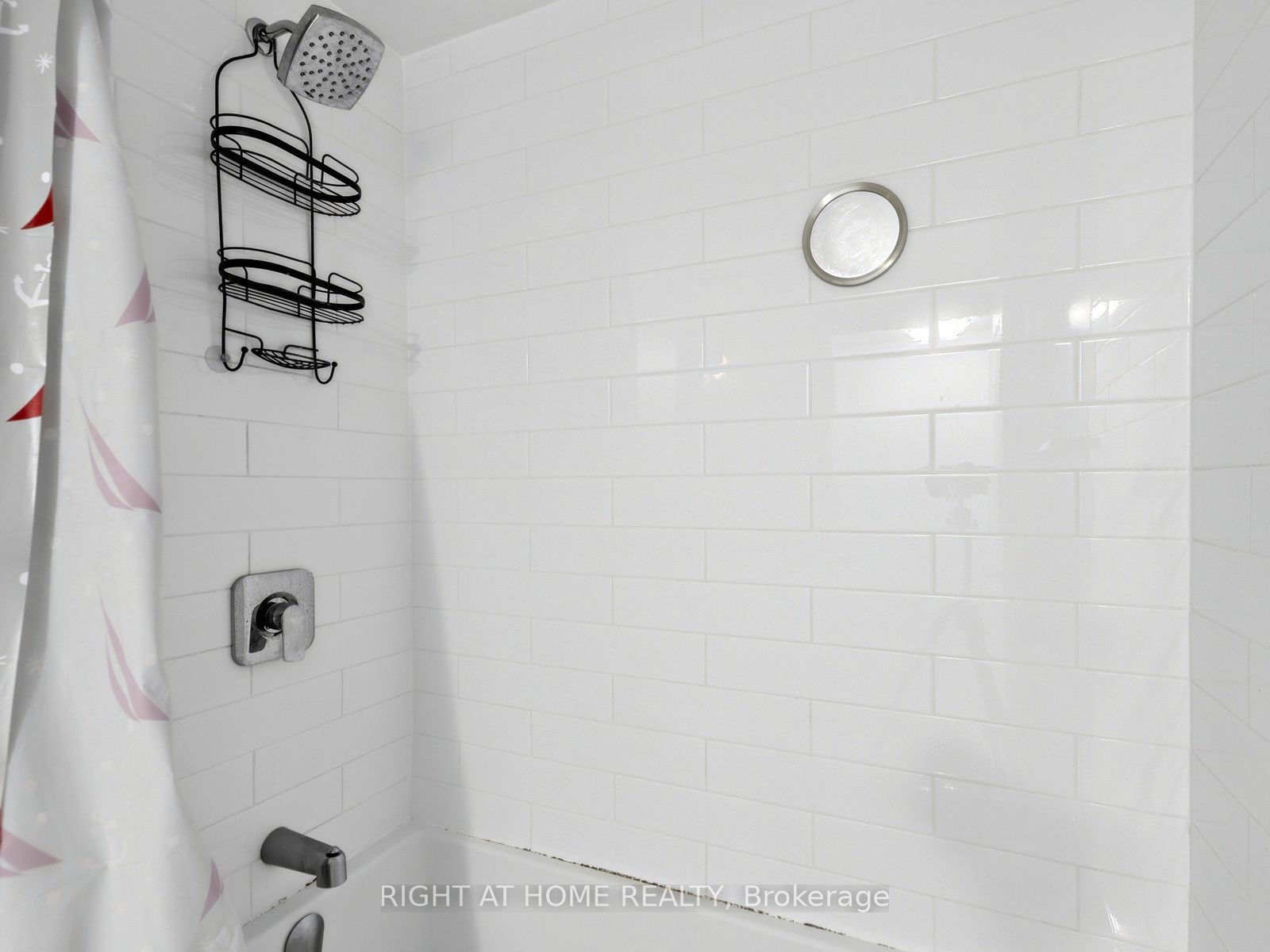 1630 Queen Street E 211 Property Photo 12