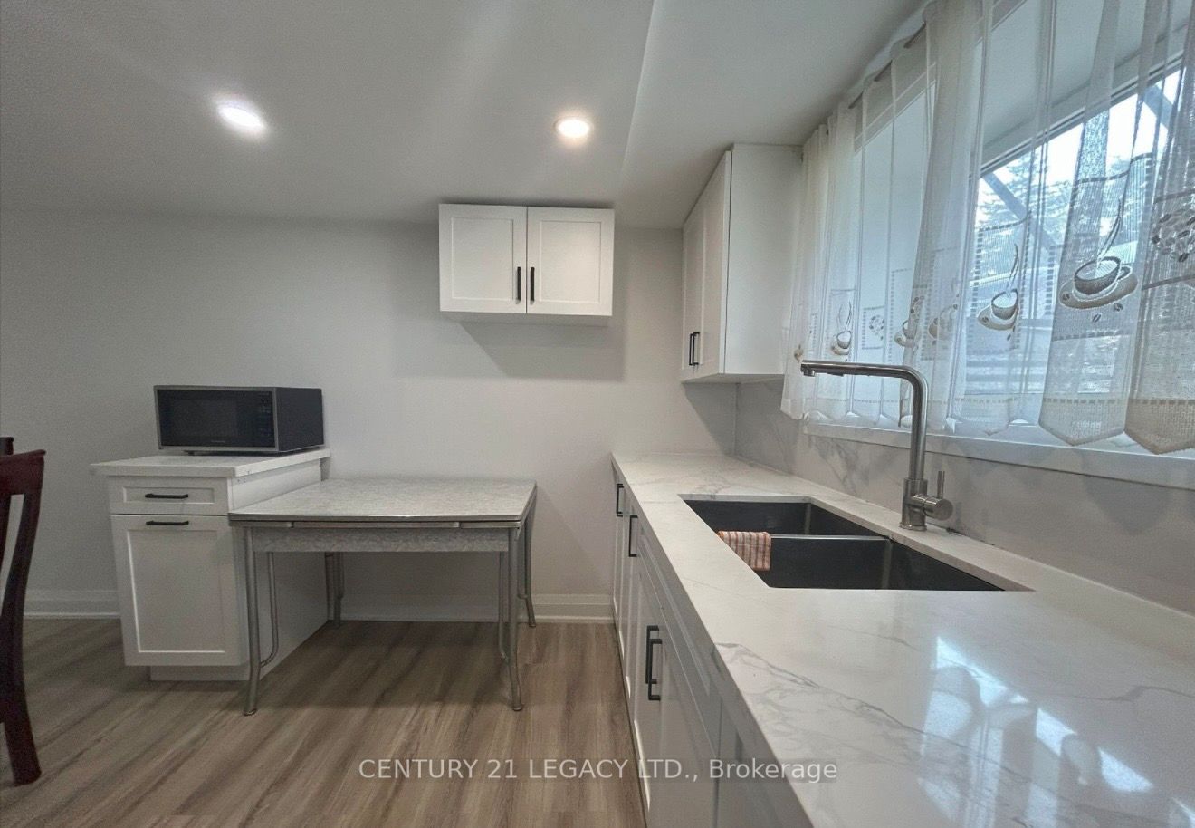 68 Singleton Road Property Photo 4