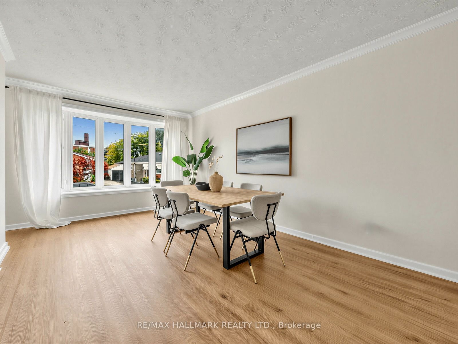 16 Avis Crescent Property Photo 11