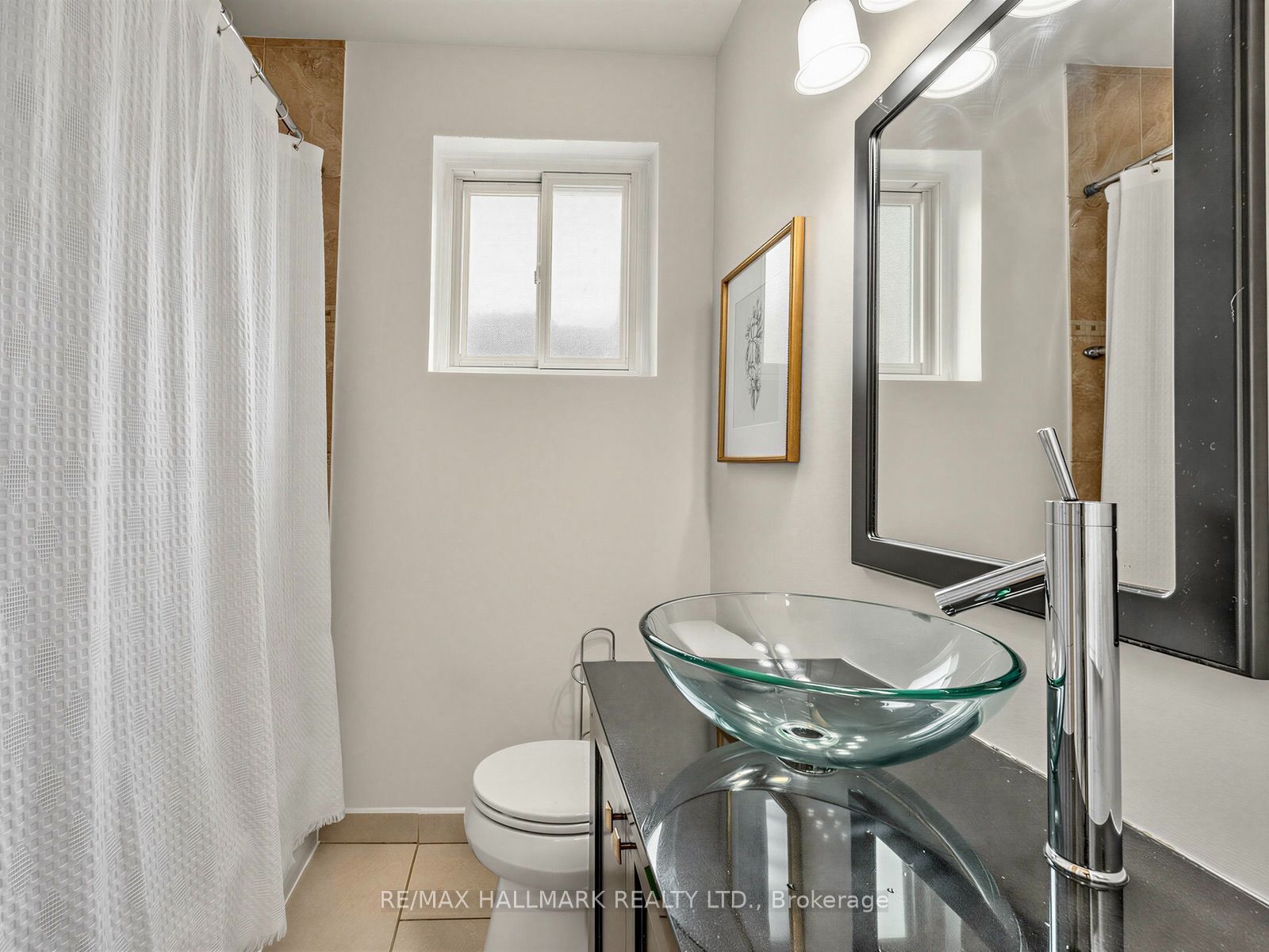 16 Avis Crescent Property Photo 21
