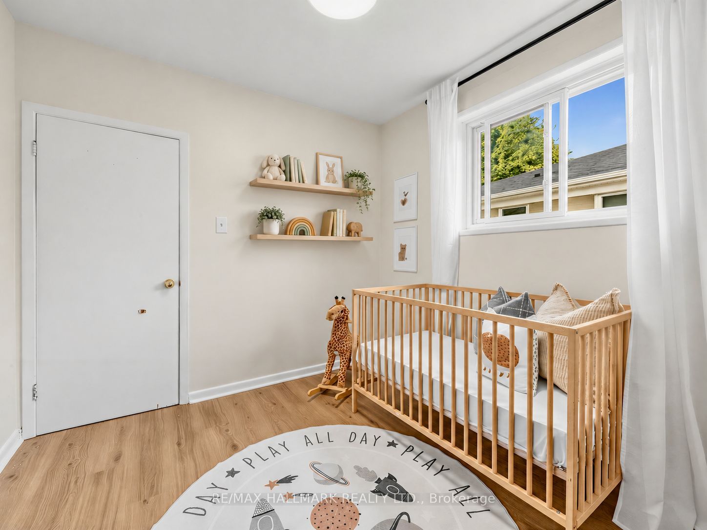 16 Avis Crescent Property Photo 26