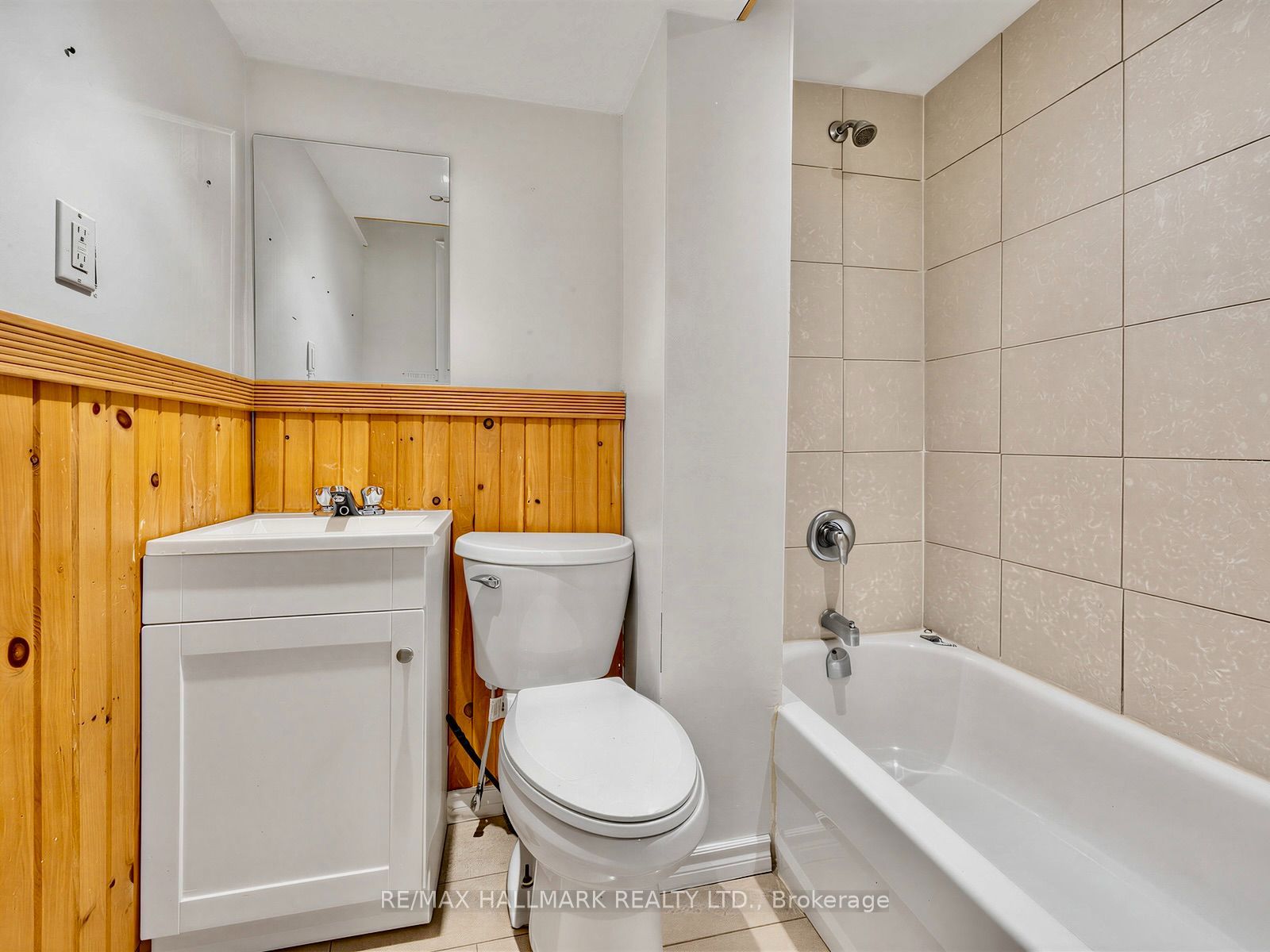 16 Avis Crescent Property Photo 32