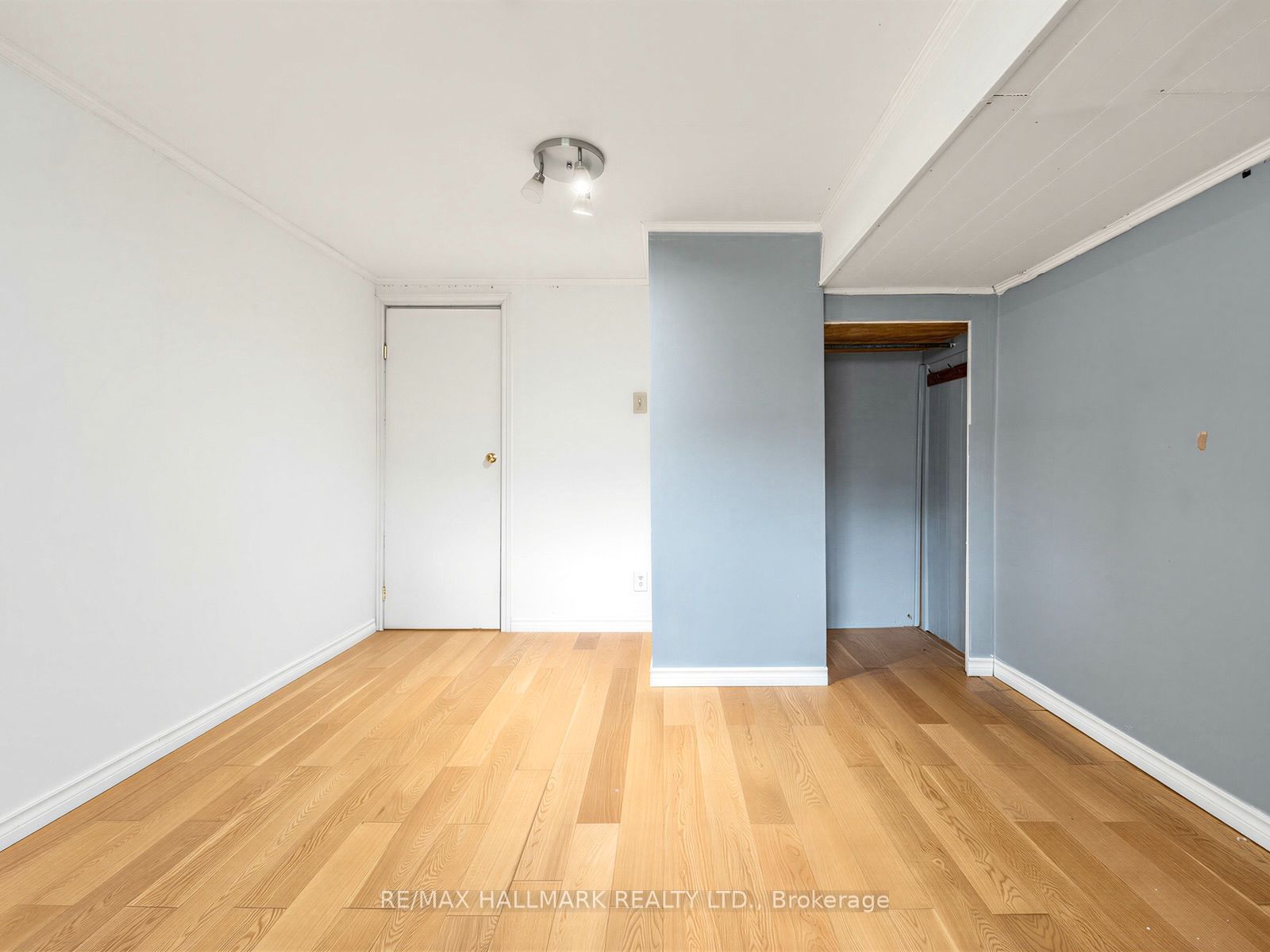 16 Avis Crescent Property Photo 38