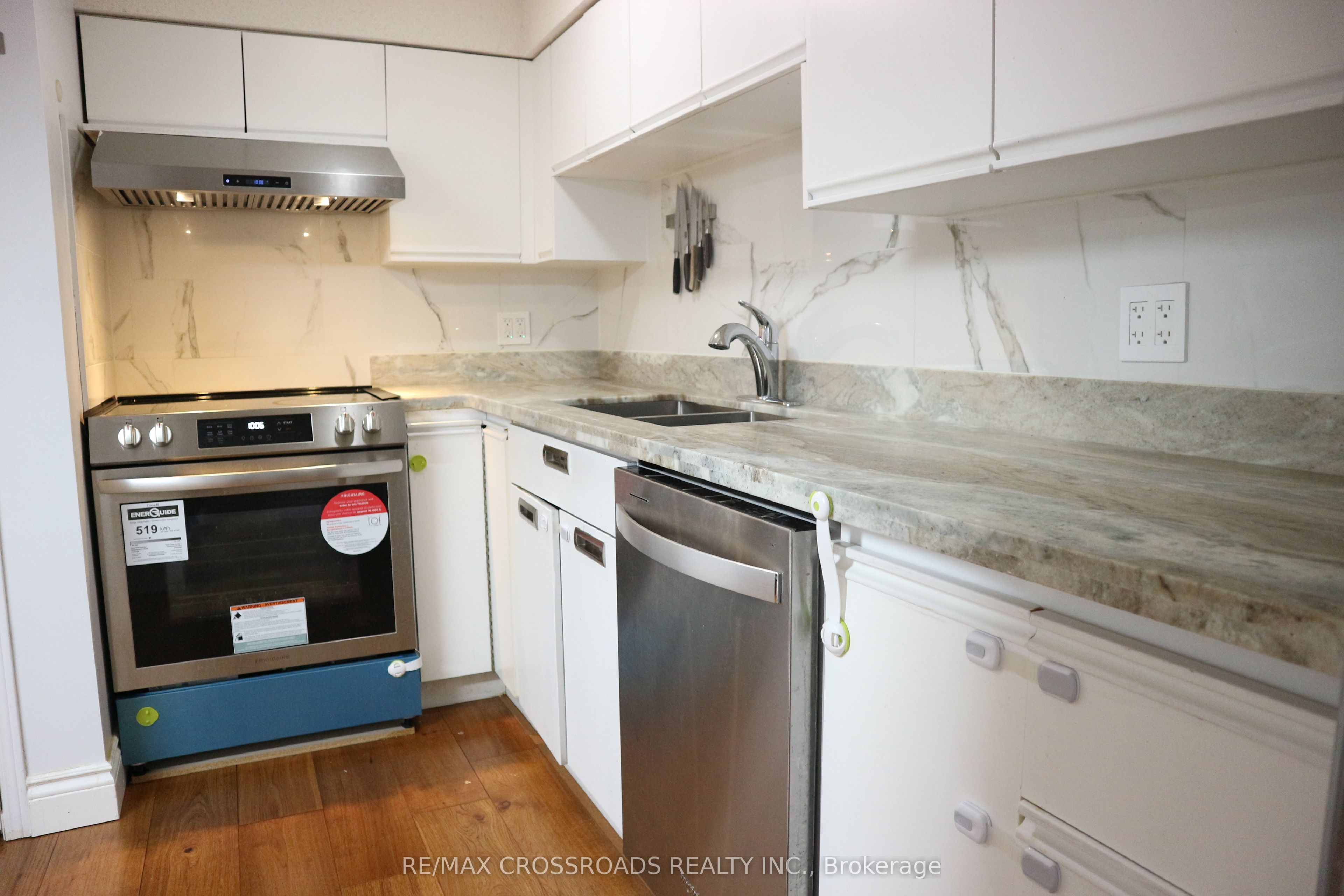 14 Genner Drive (bsmt) Property Photo 6