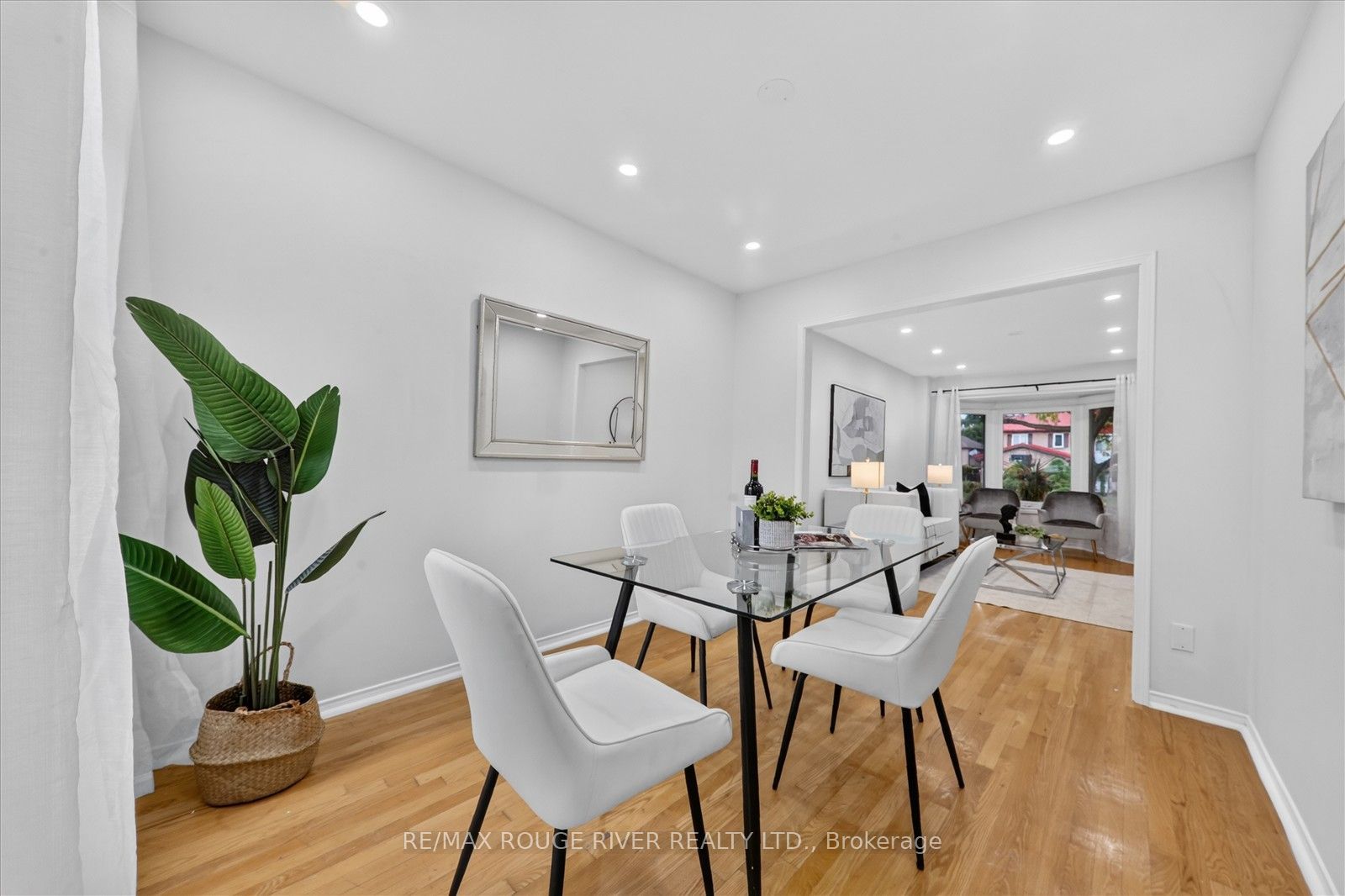 211 Ponymeadow Terrace Property Photo 10