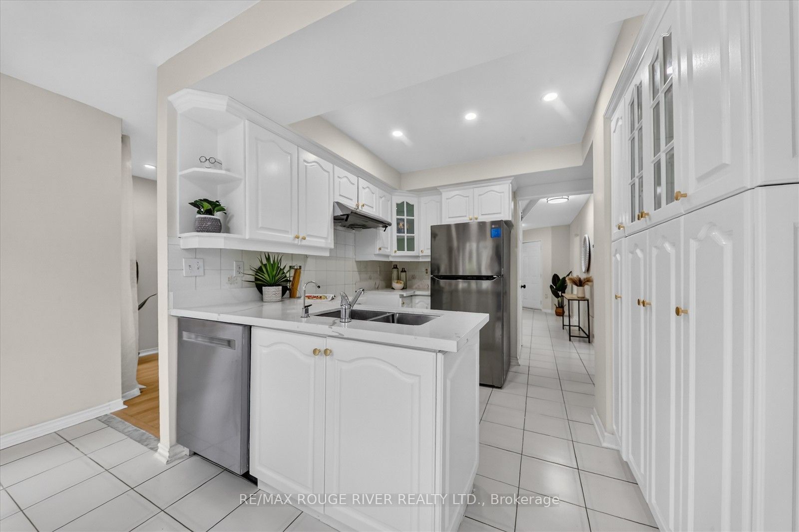 211 Ponymeadow Terrace Property Photo 12