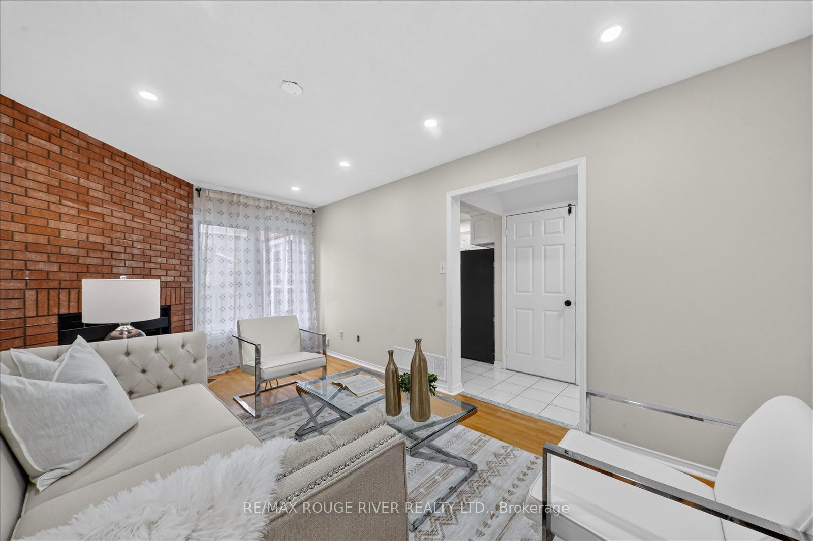 211 Ponymeadow Terrace Property Photo 16