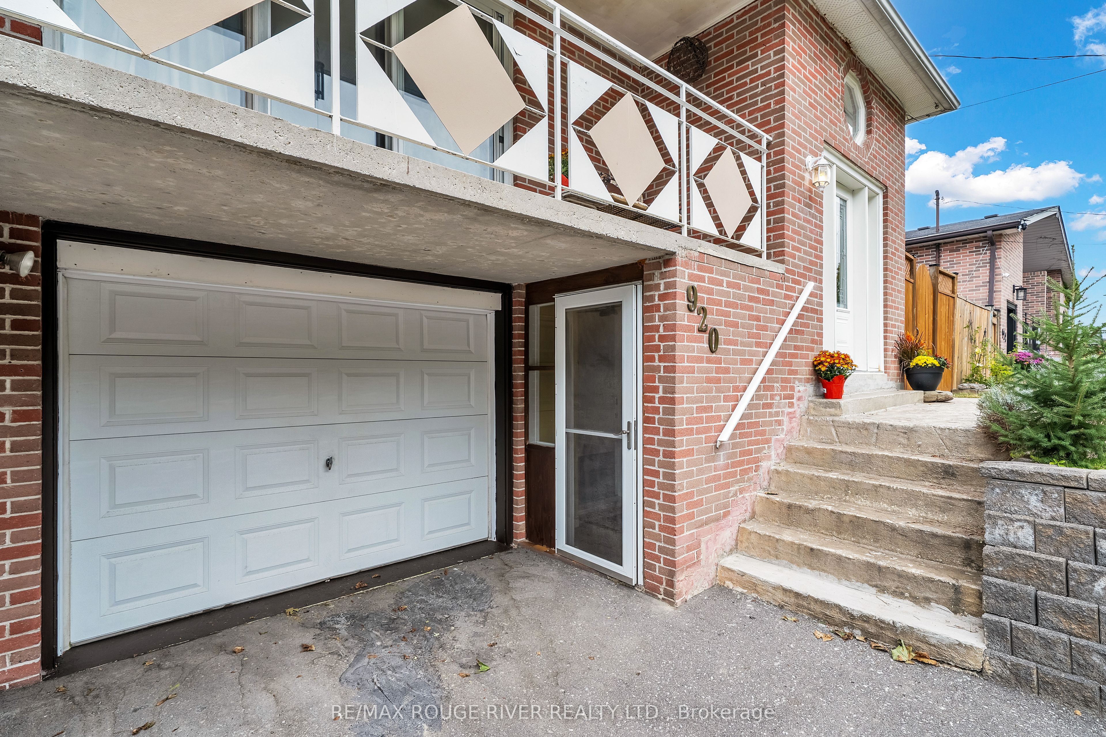 920 Sunrise Avenue Property Photo 5