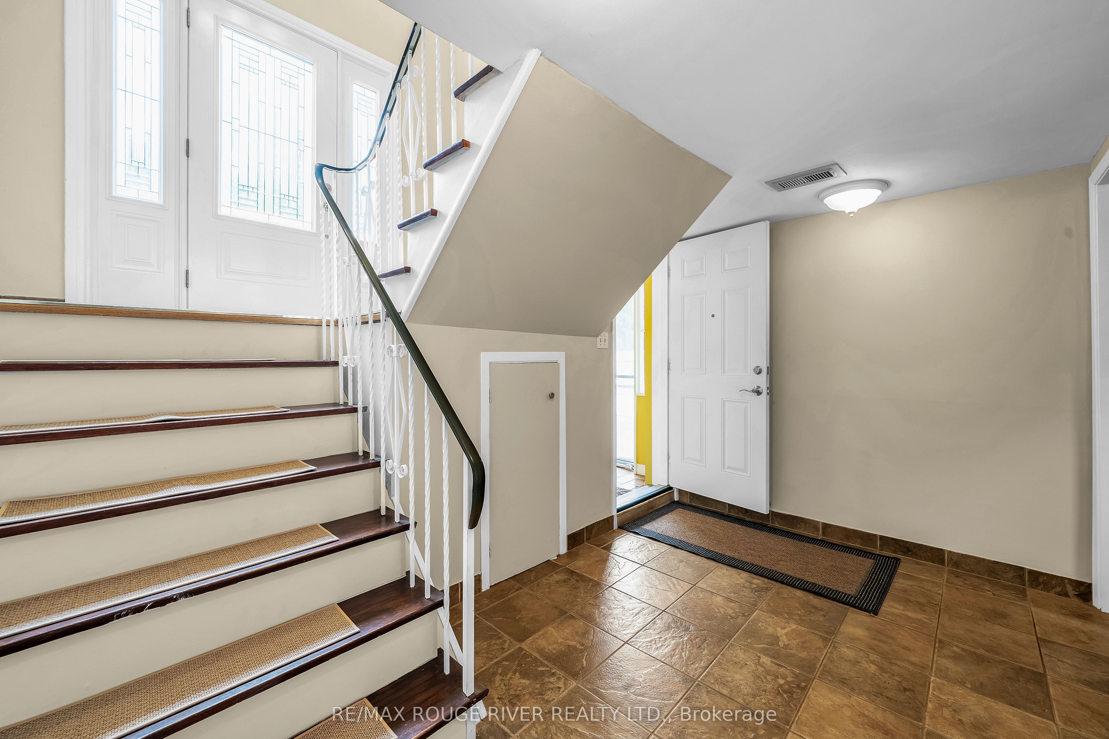 920 Sunrise Avenue Property Photo 25