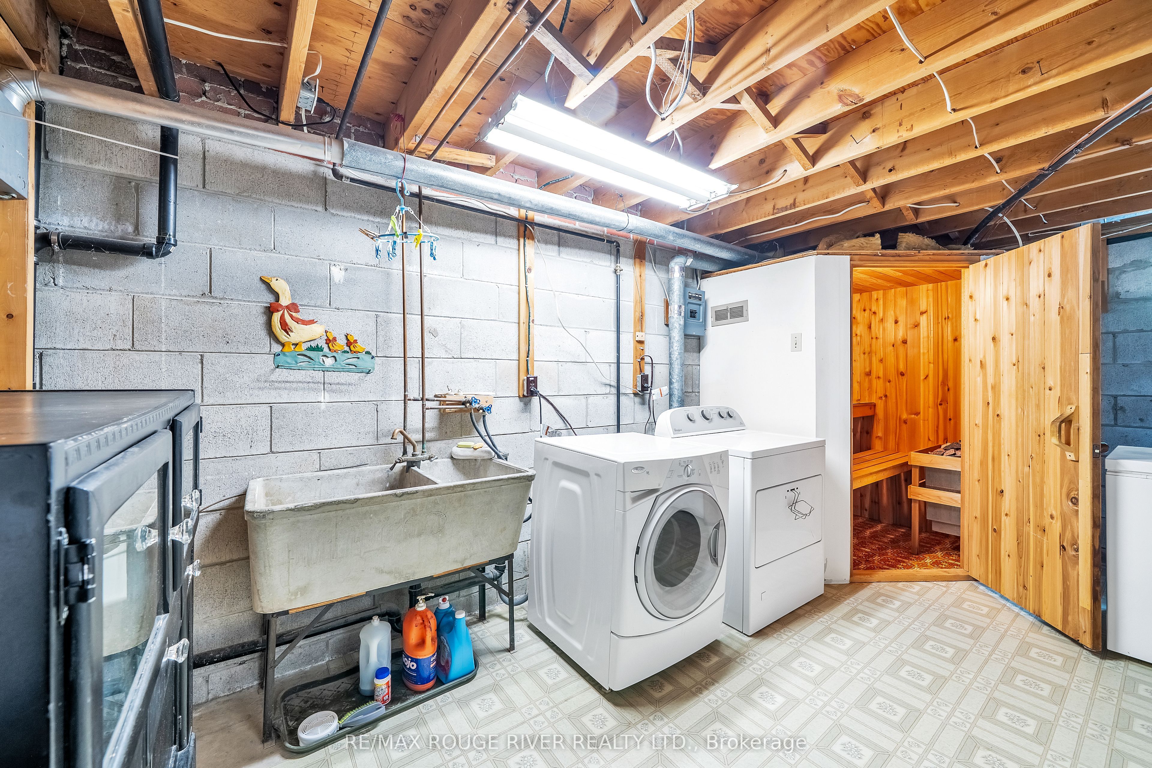 920 Sunrise Avenue Property Photo 32