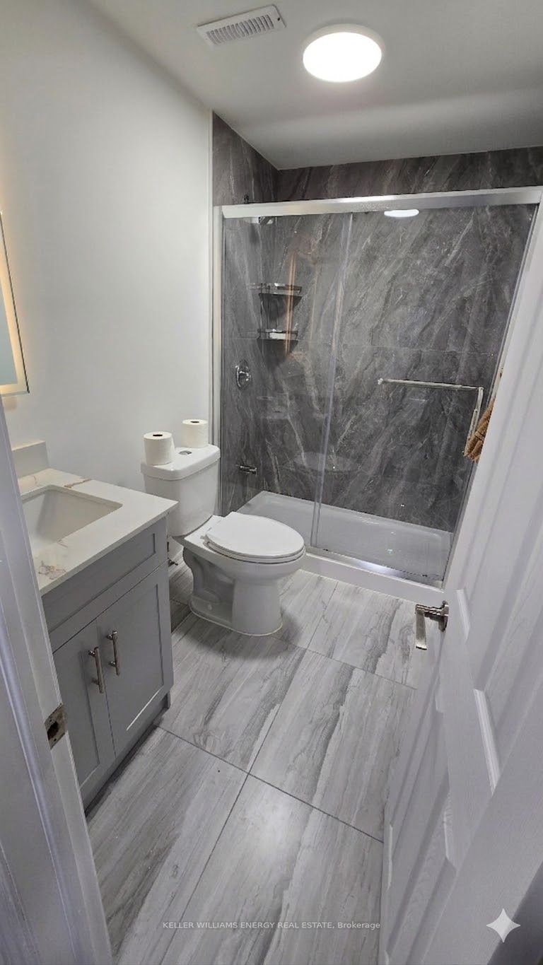 36 Crombie Street Property Photo 3