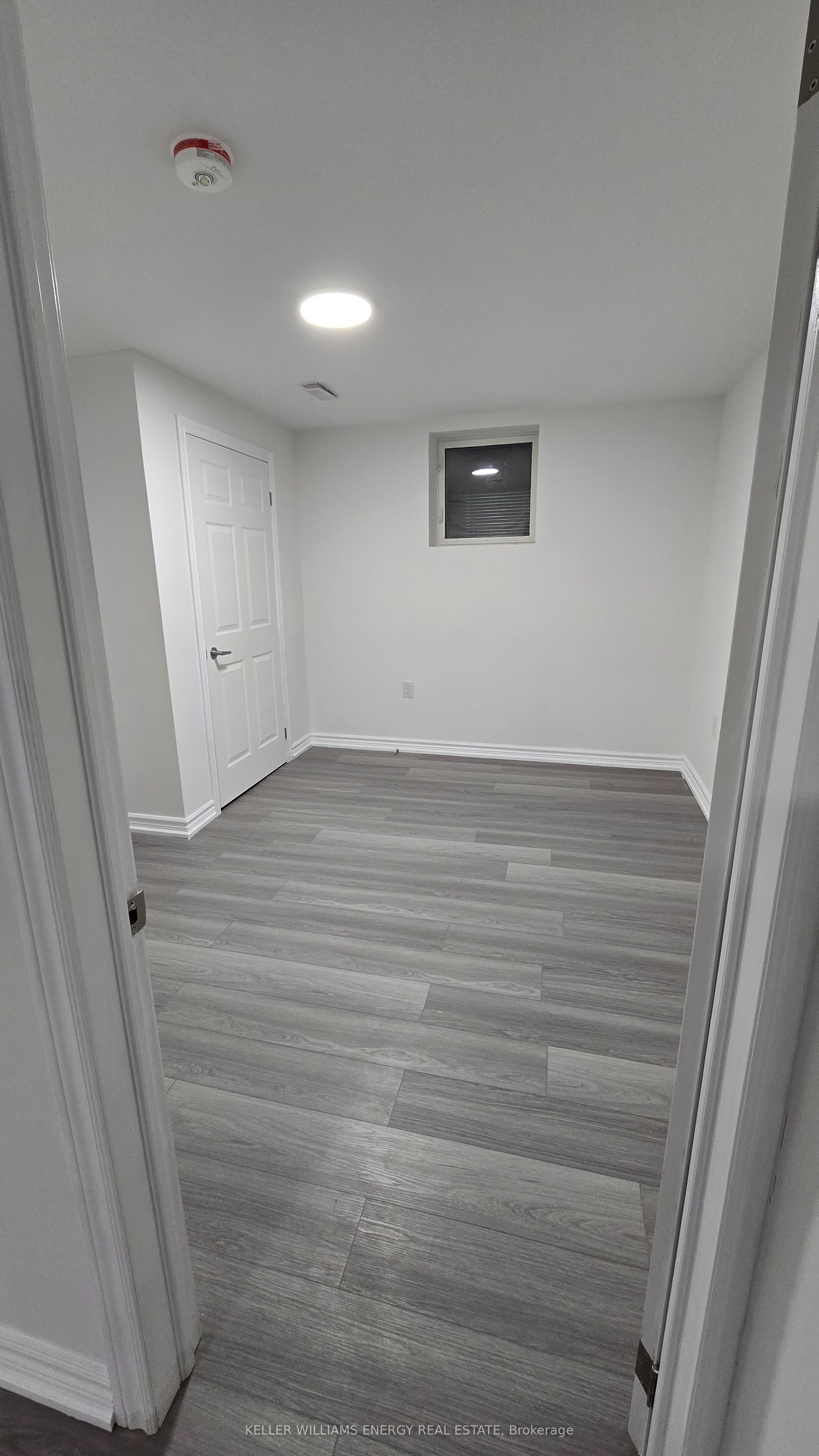 36 Crombie Street Property Photo 6