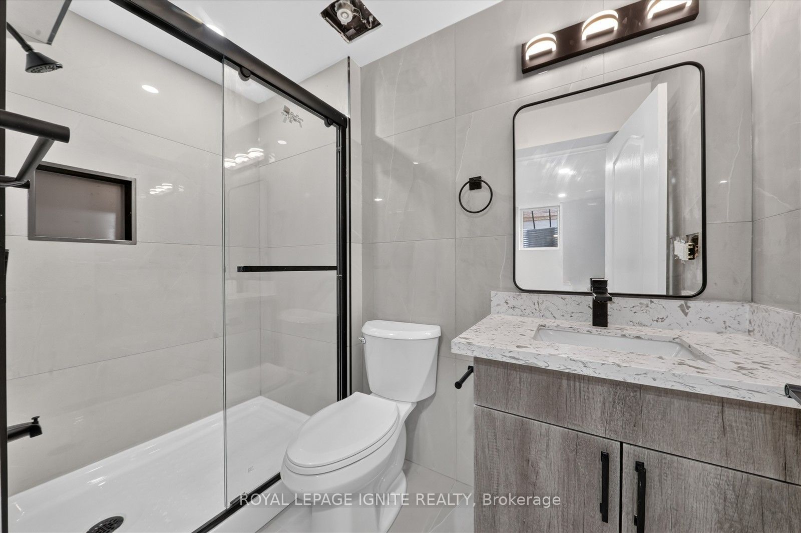 15 Starry Crescent Bsmt Property Photo 18