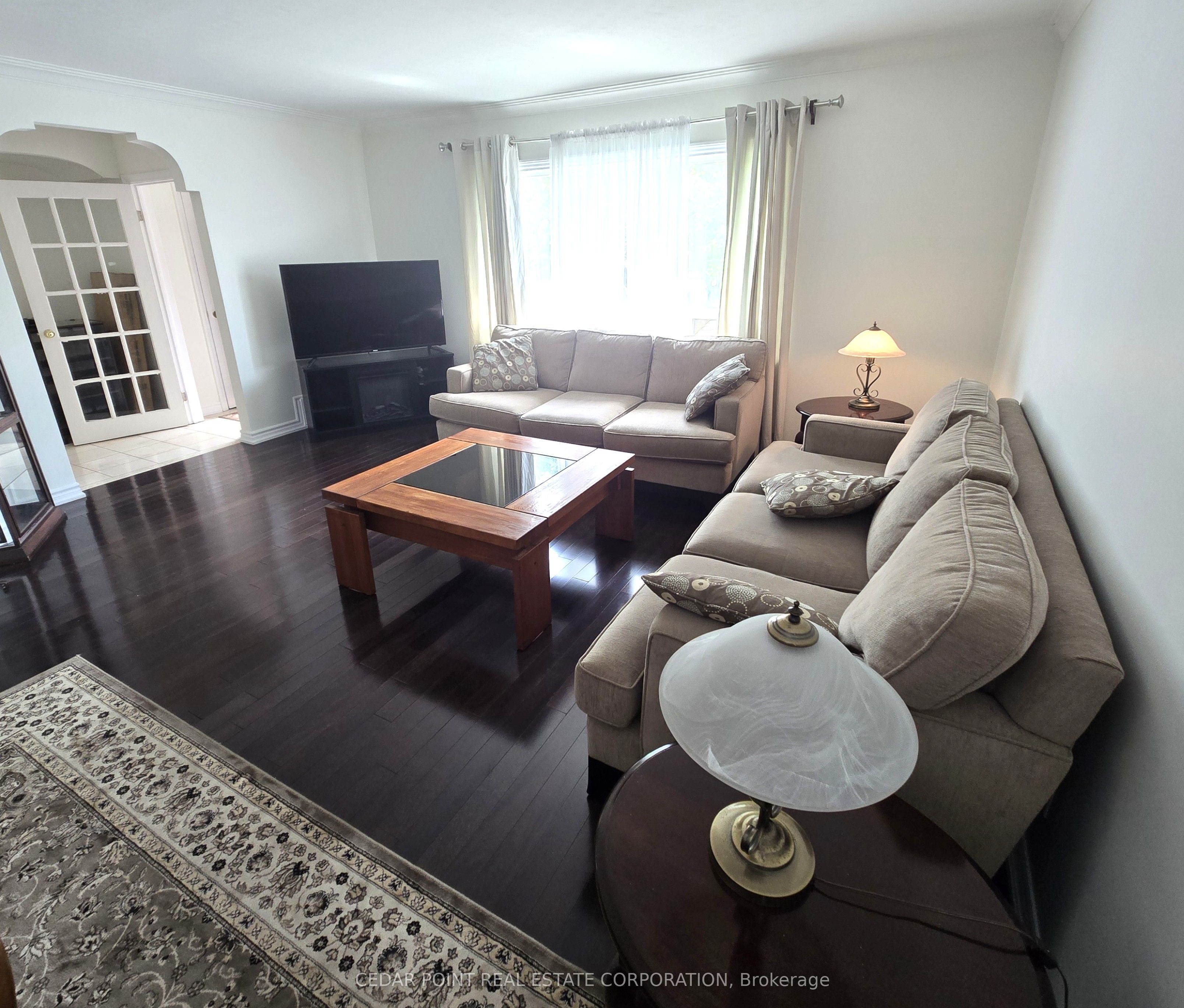 44 Janet Boulevard Property Photo 3