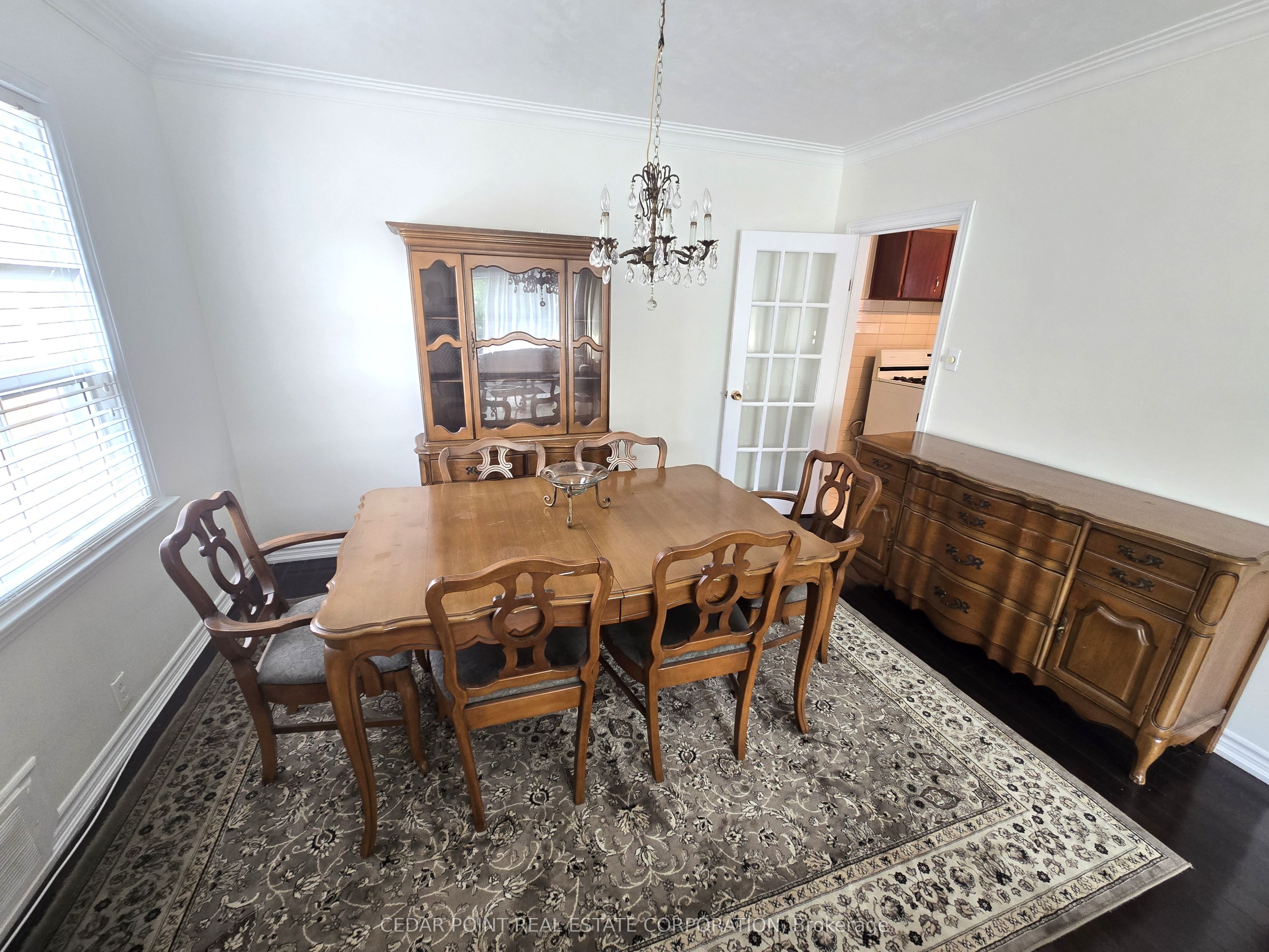 44 Janet Boulevard Property Photo 4
