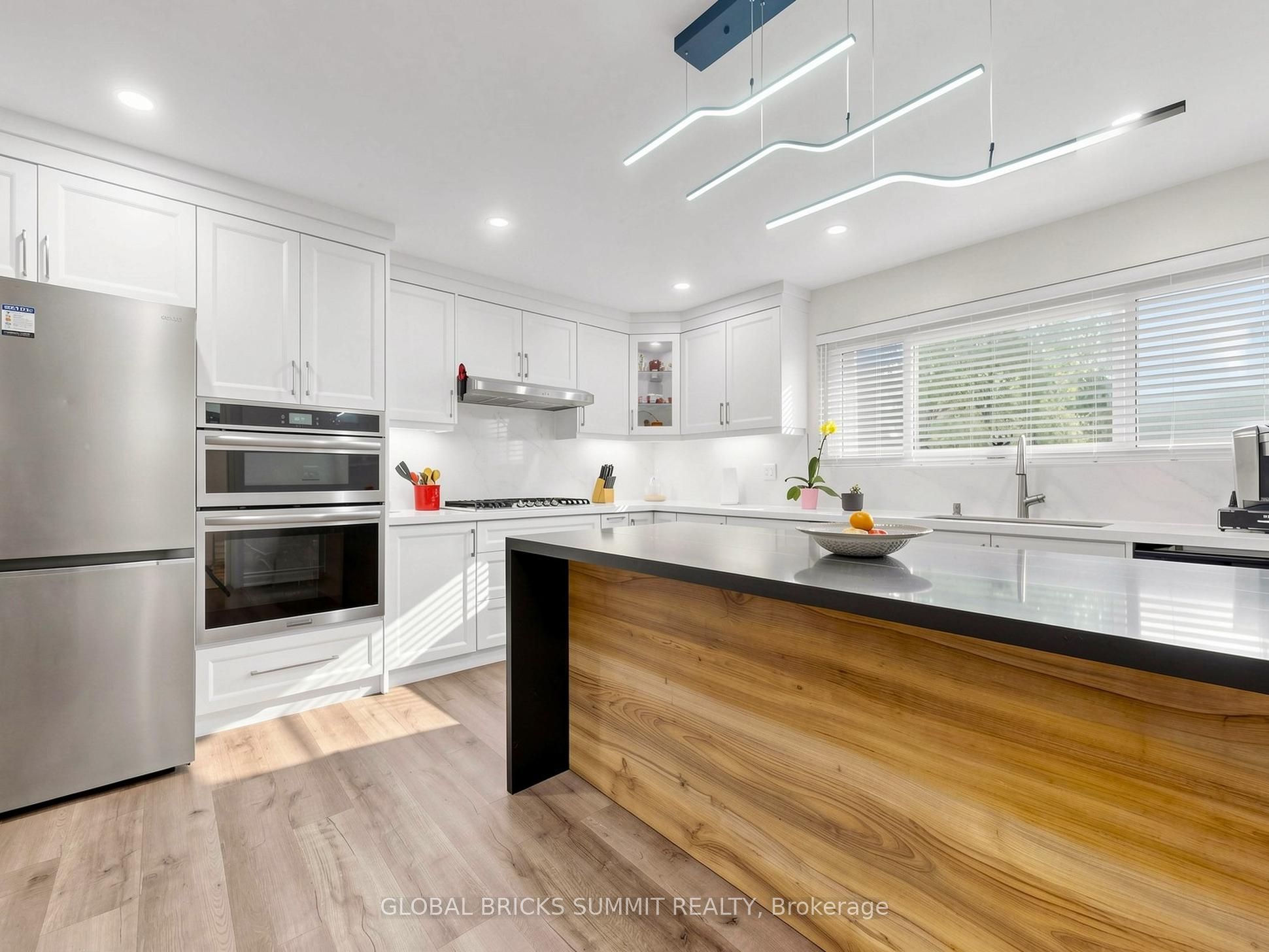 17 Amboy Road Property Photo 11