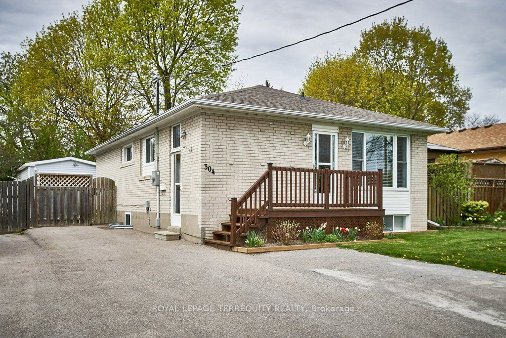 304 Palmerston Avenue Lower Property Photo 1